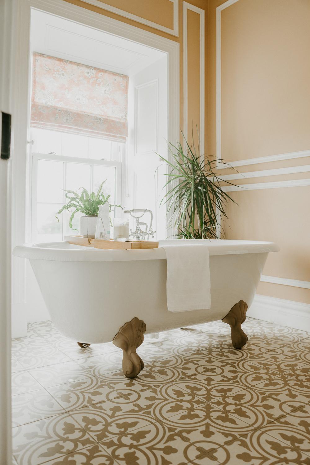 King Room with Spa Bath - Photo 5