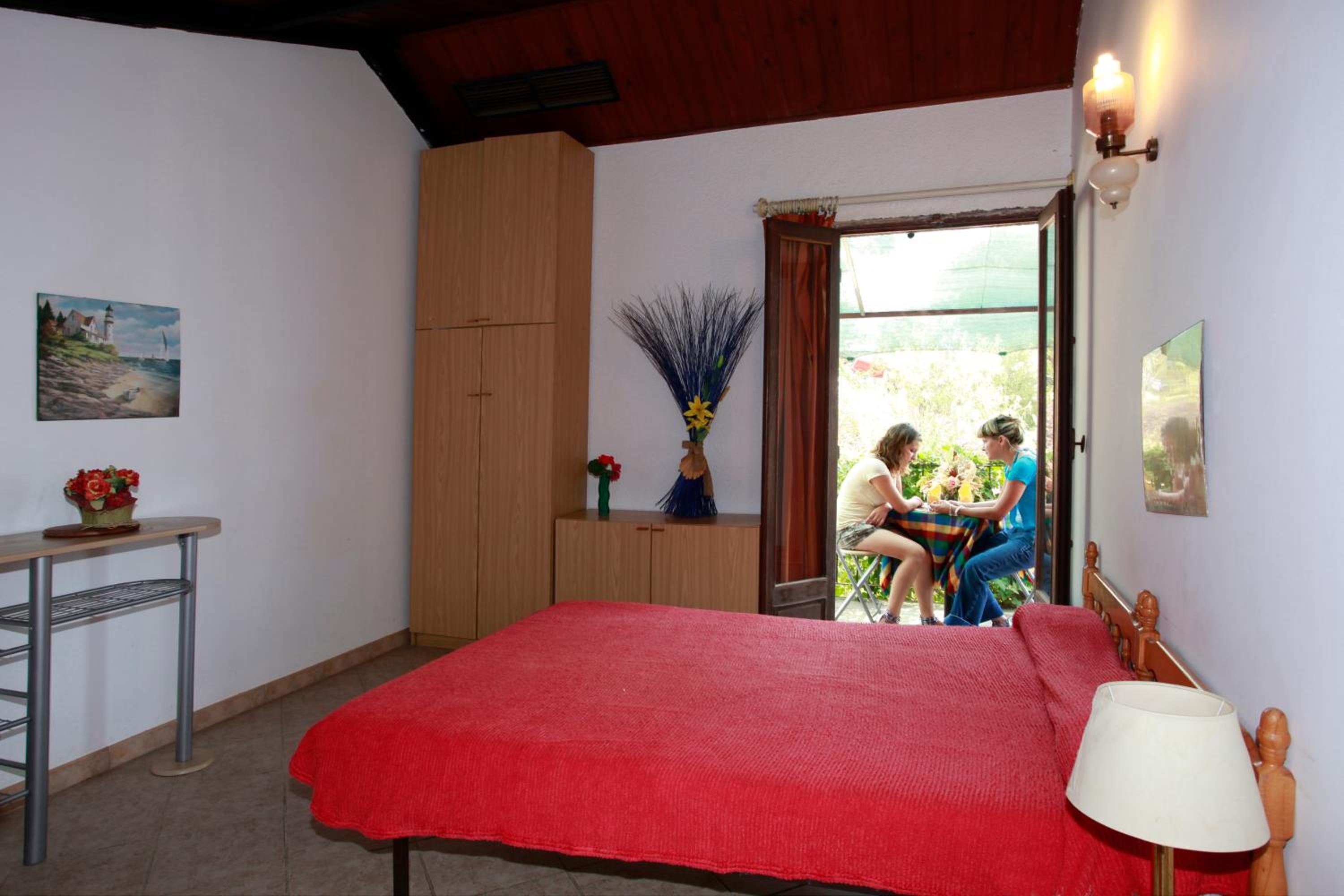 Double Room with Private Bathroom photo 3