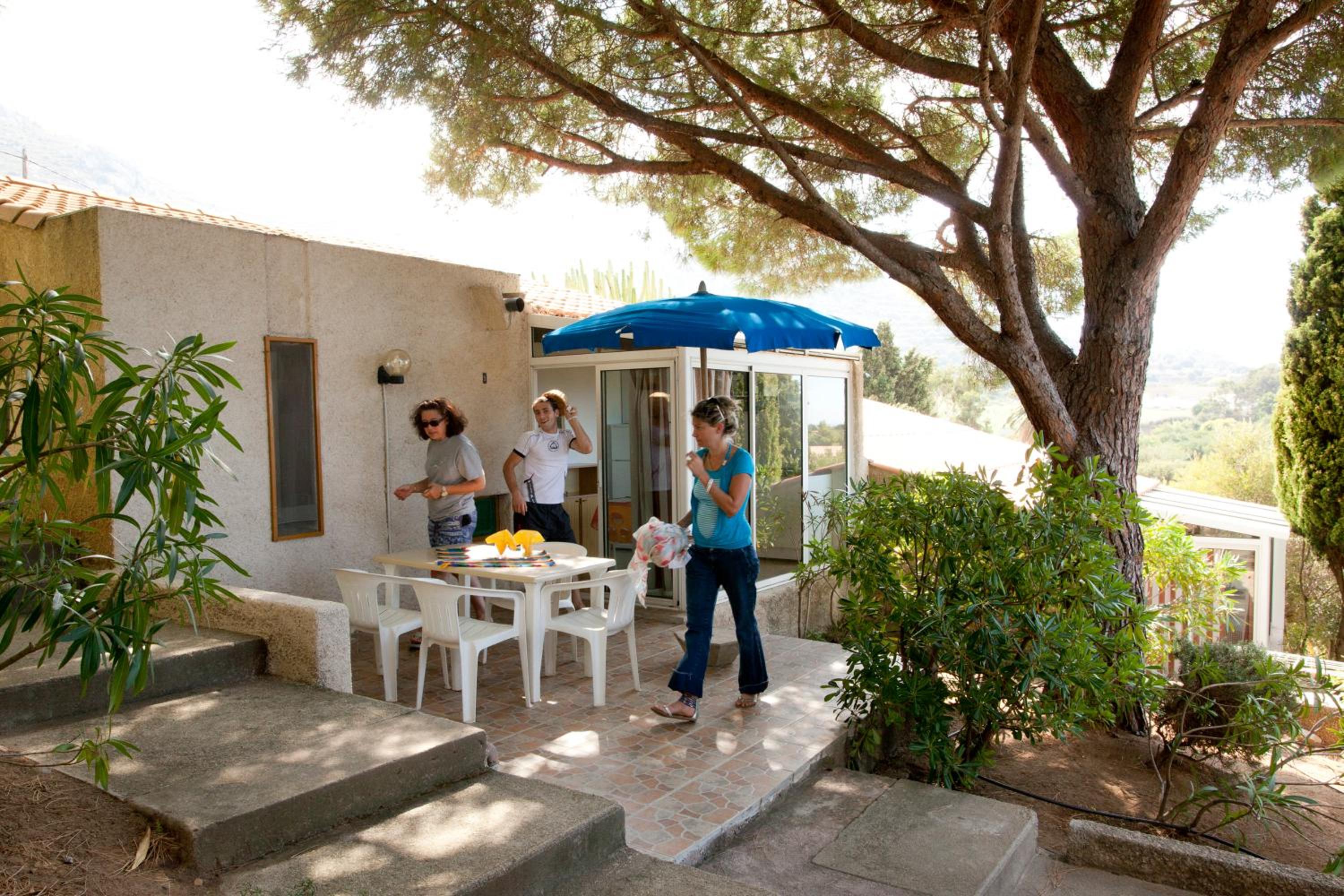 Apartment with Terrace photo 3