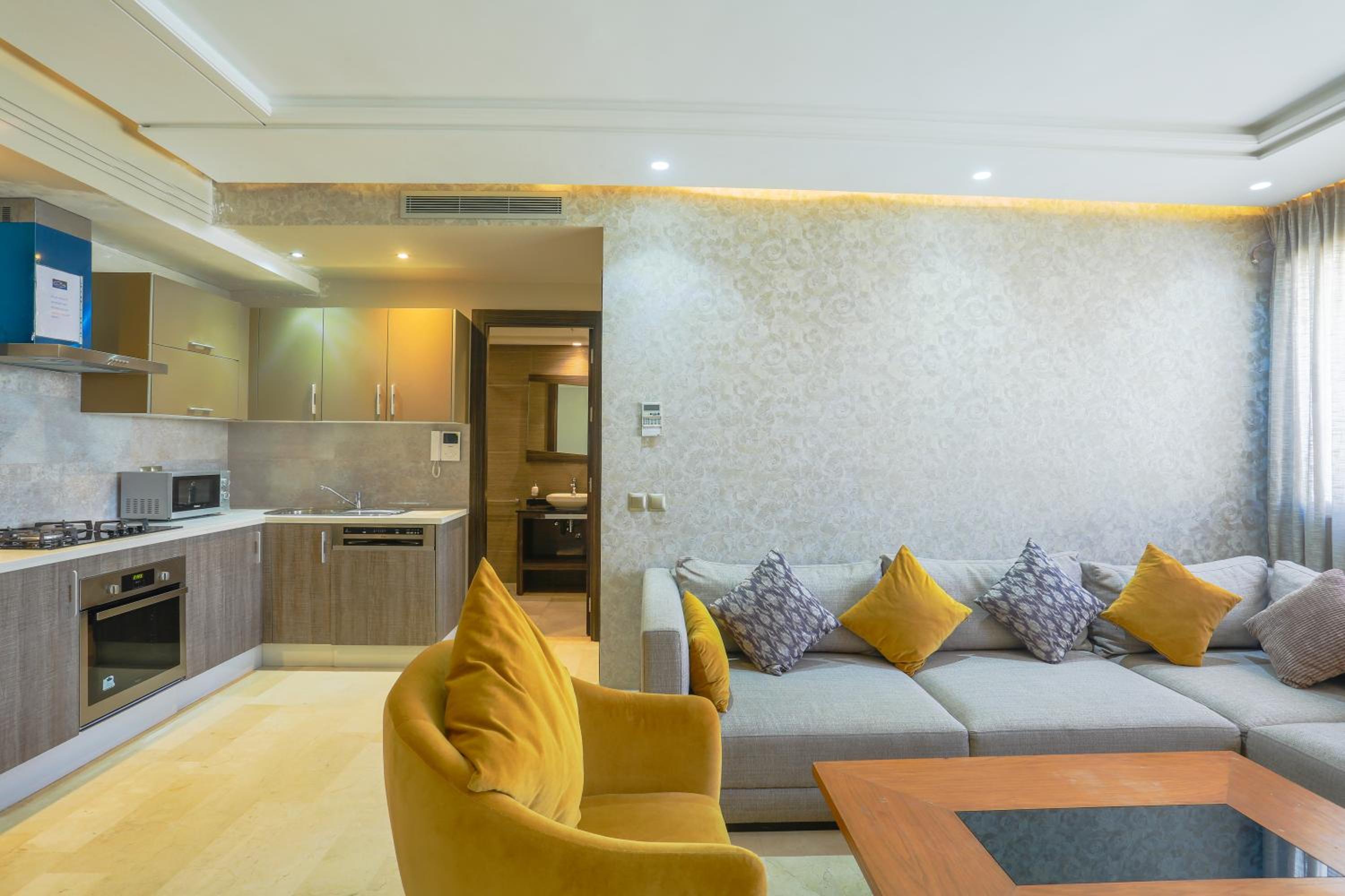 One-Bedroom Apartment - Photo 9