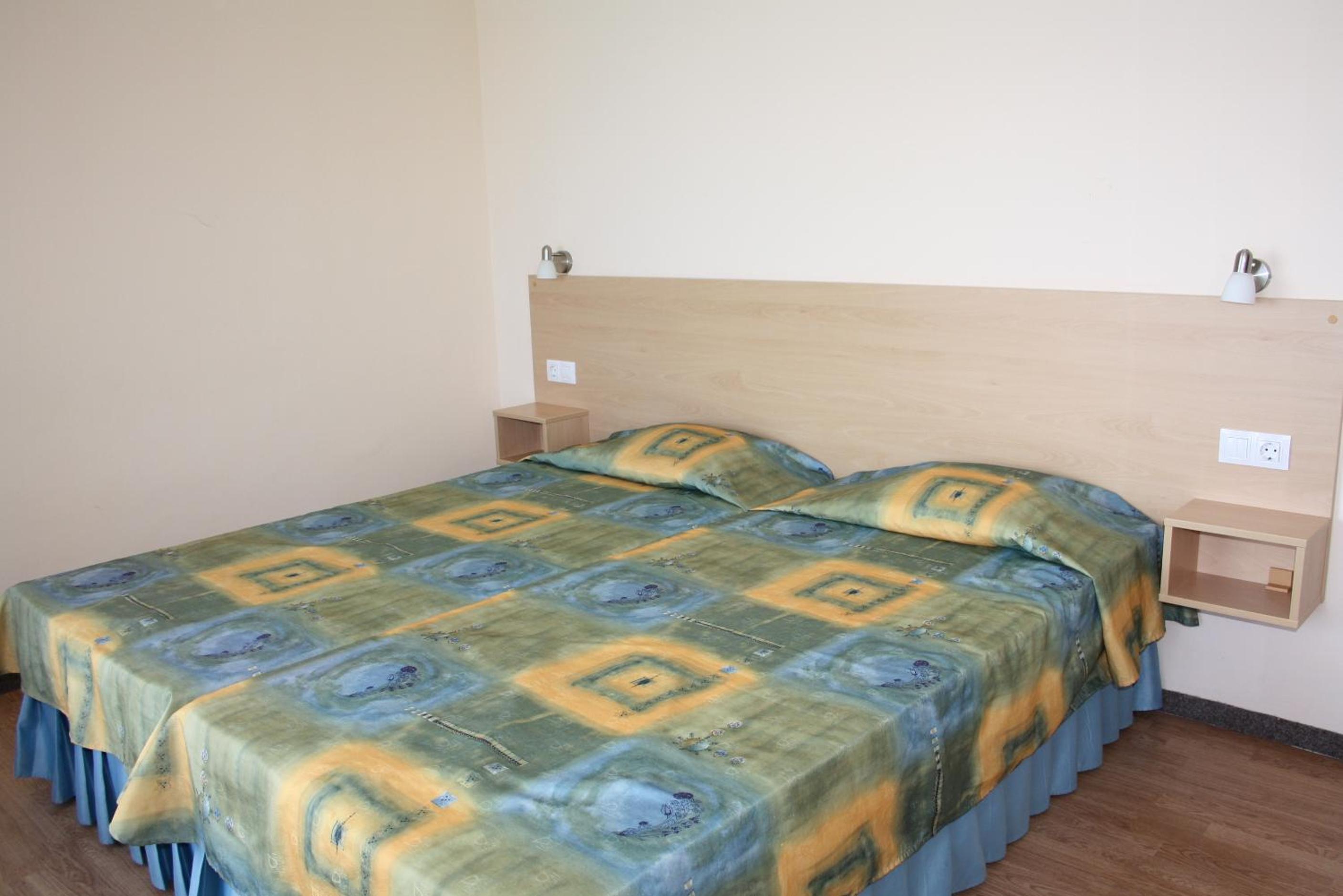 Single Room with Balcony photo 2