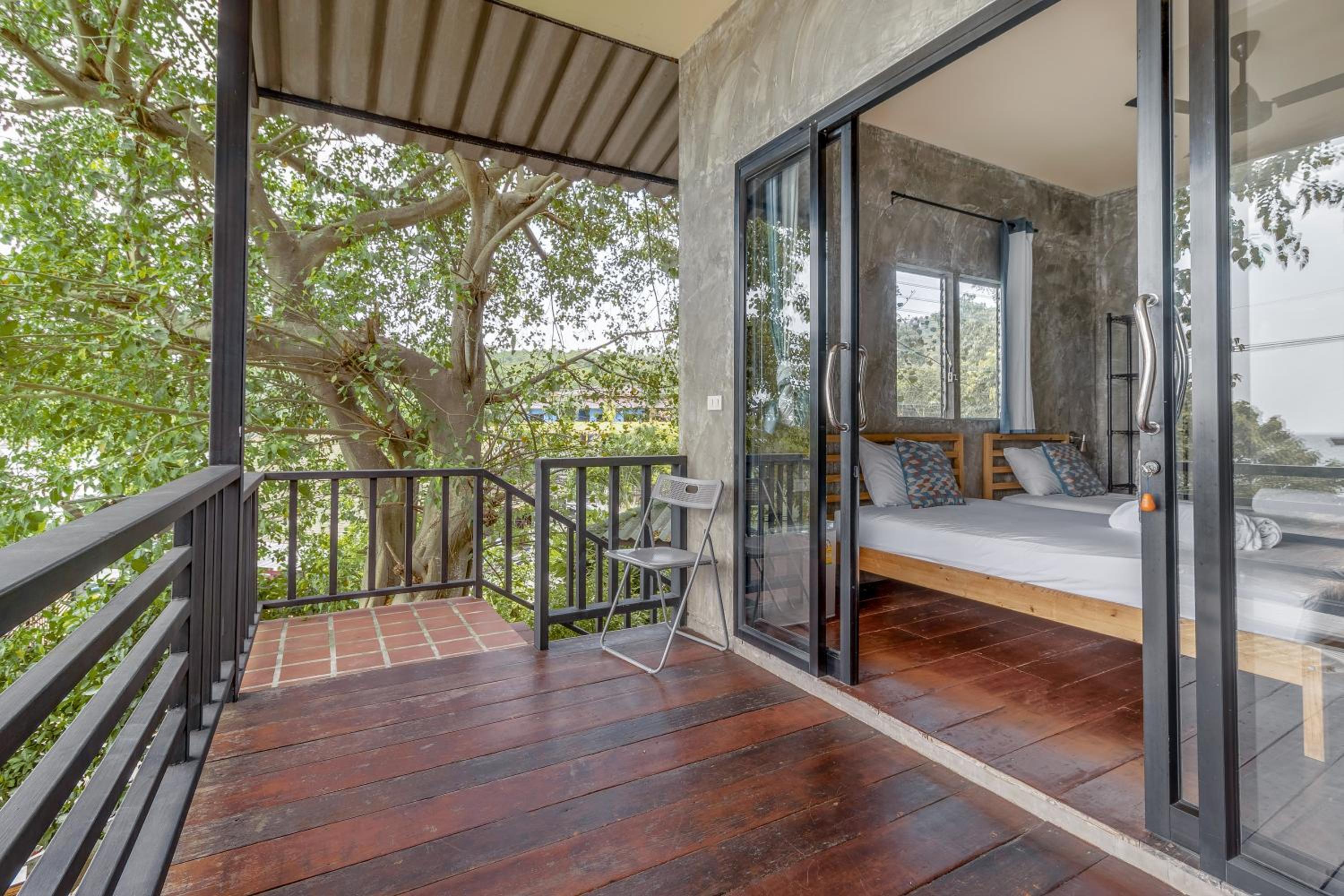 Superior Twin Room with Sea View photo 2