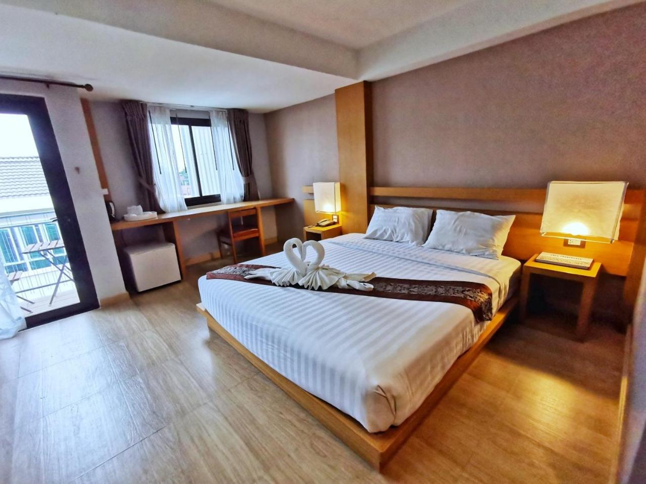King Room with Pool View