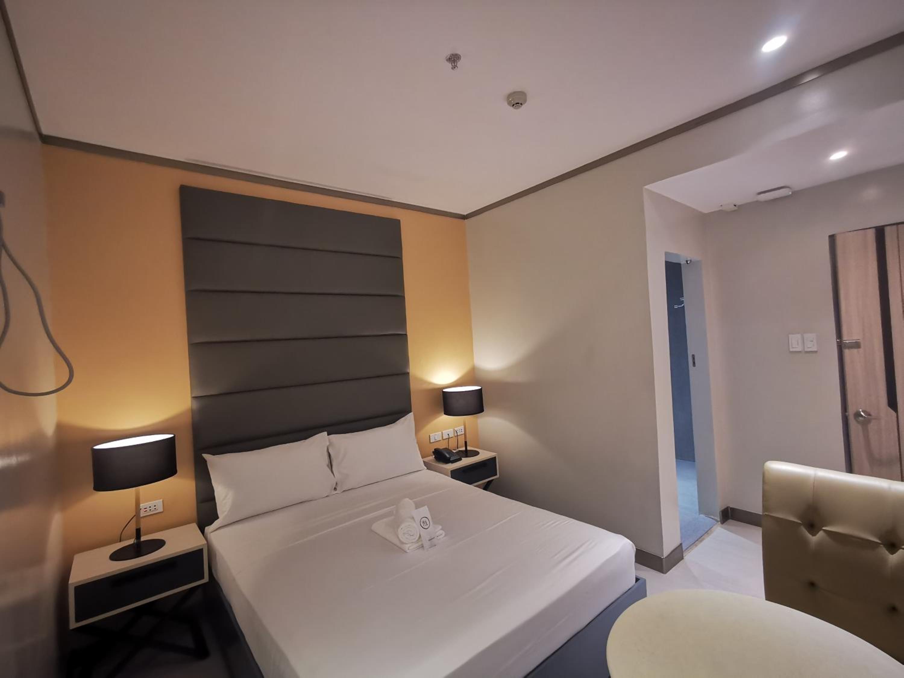 Deluxe Room - Photo 1