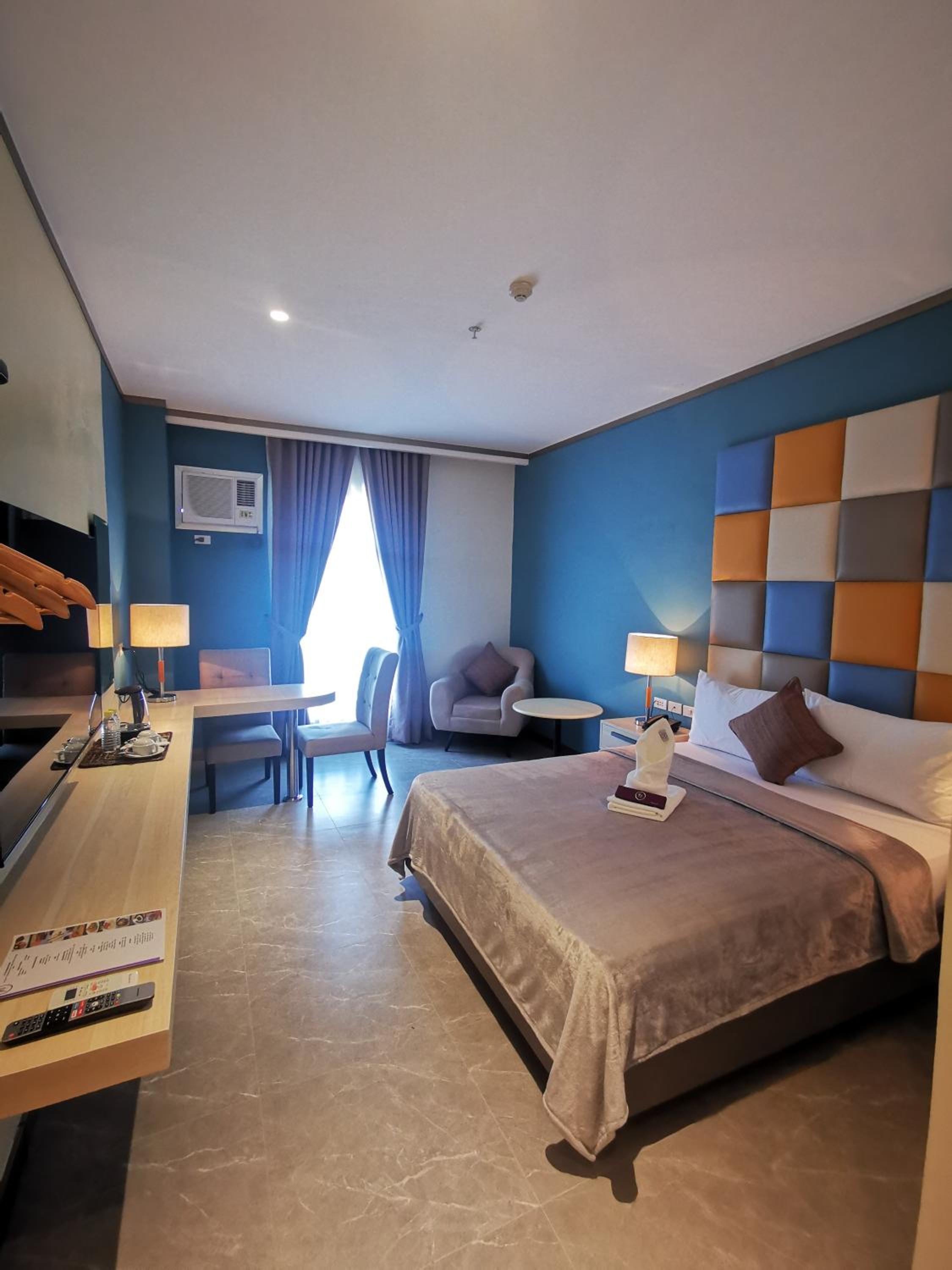 Queen Room - Photo 2
