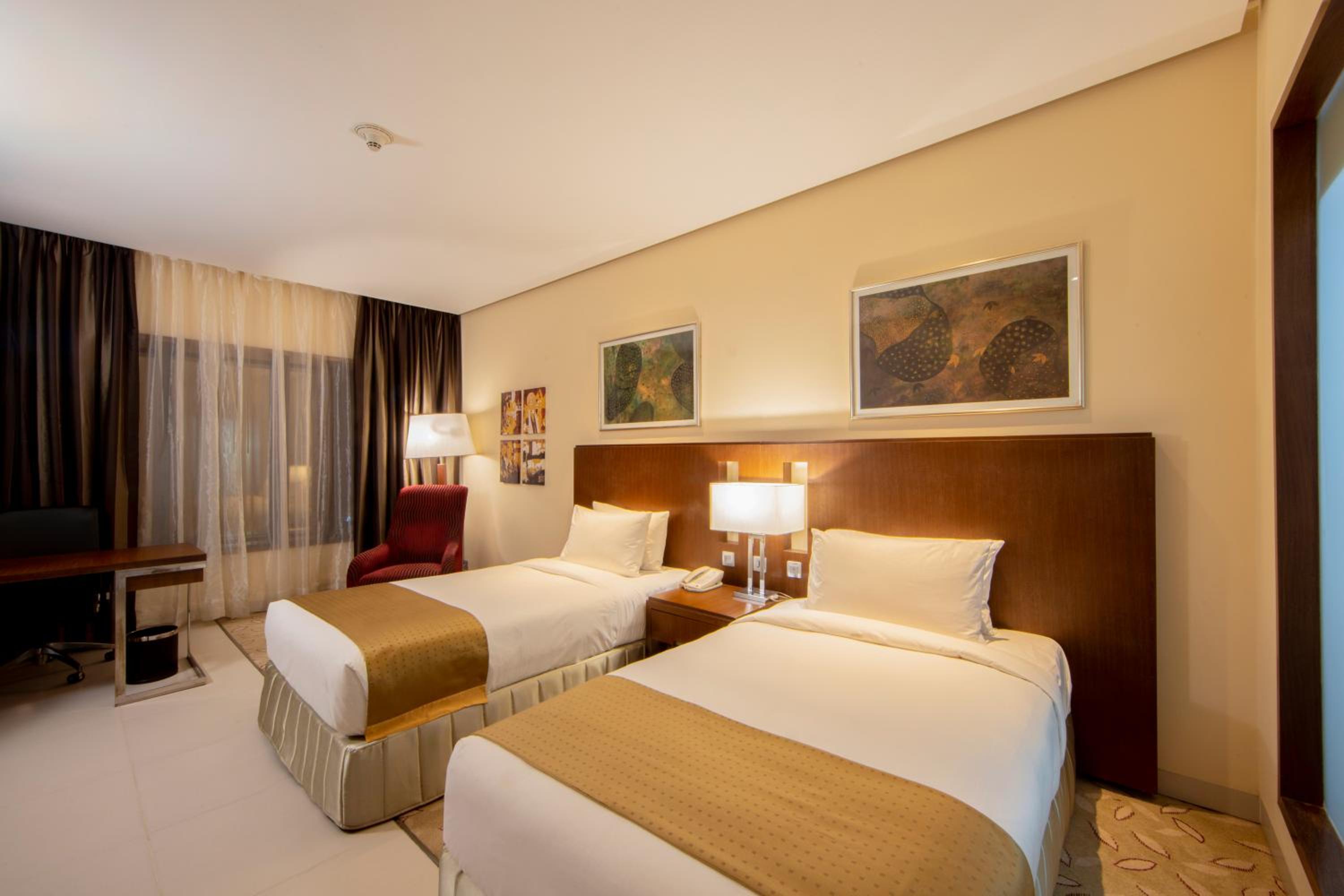 Standard Twin Room - Photo 1