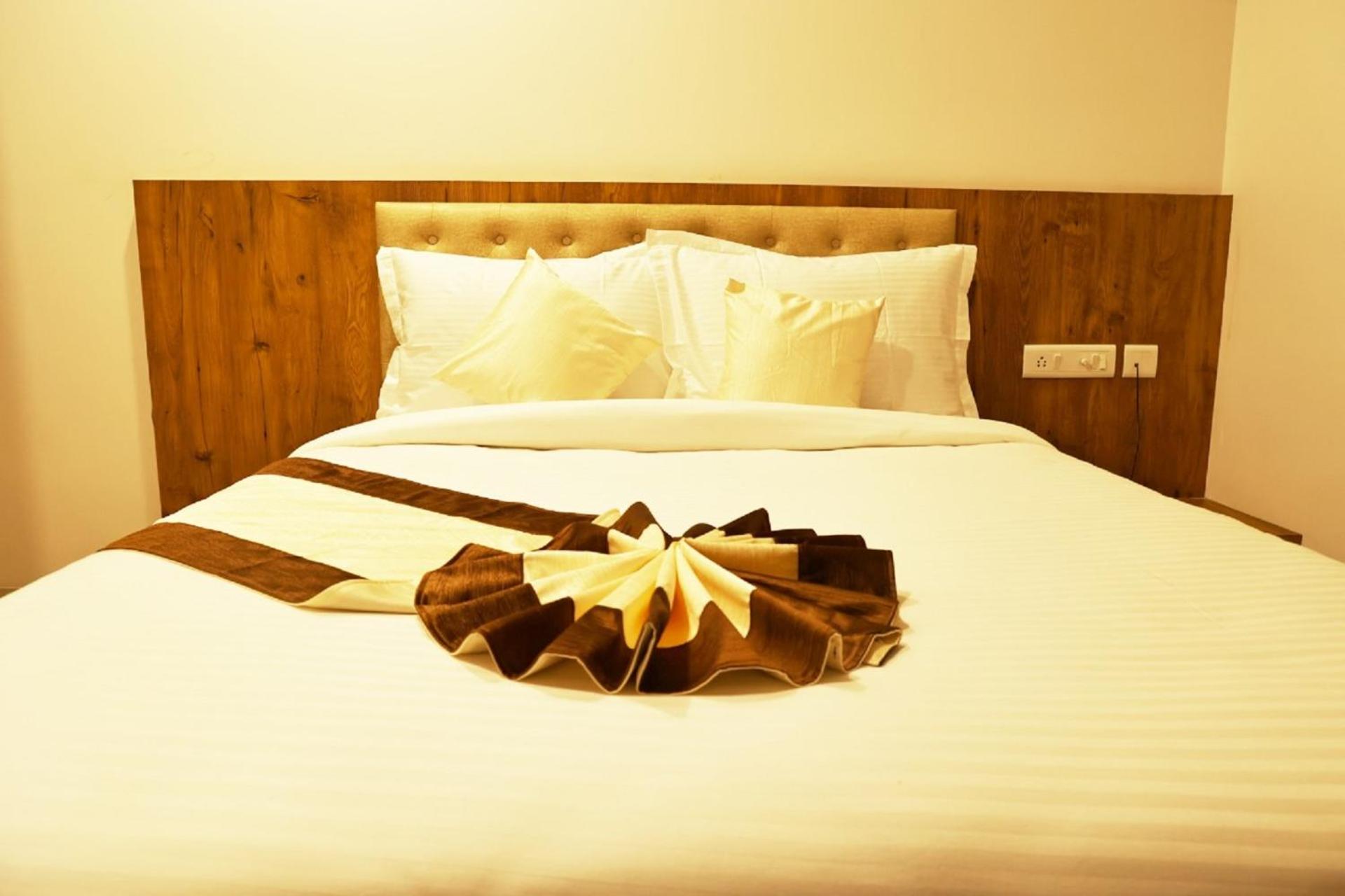 Deluxe Room - Photo 4