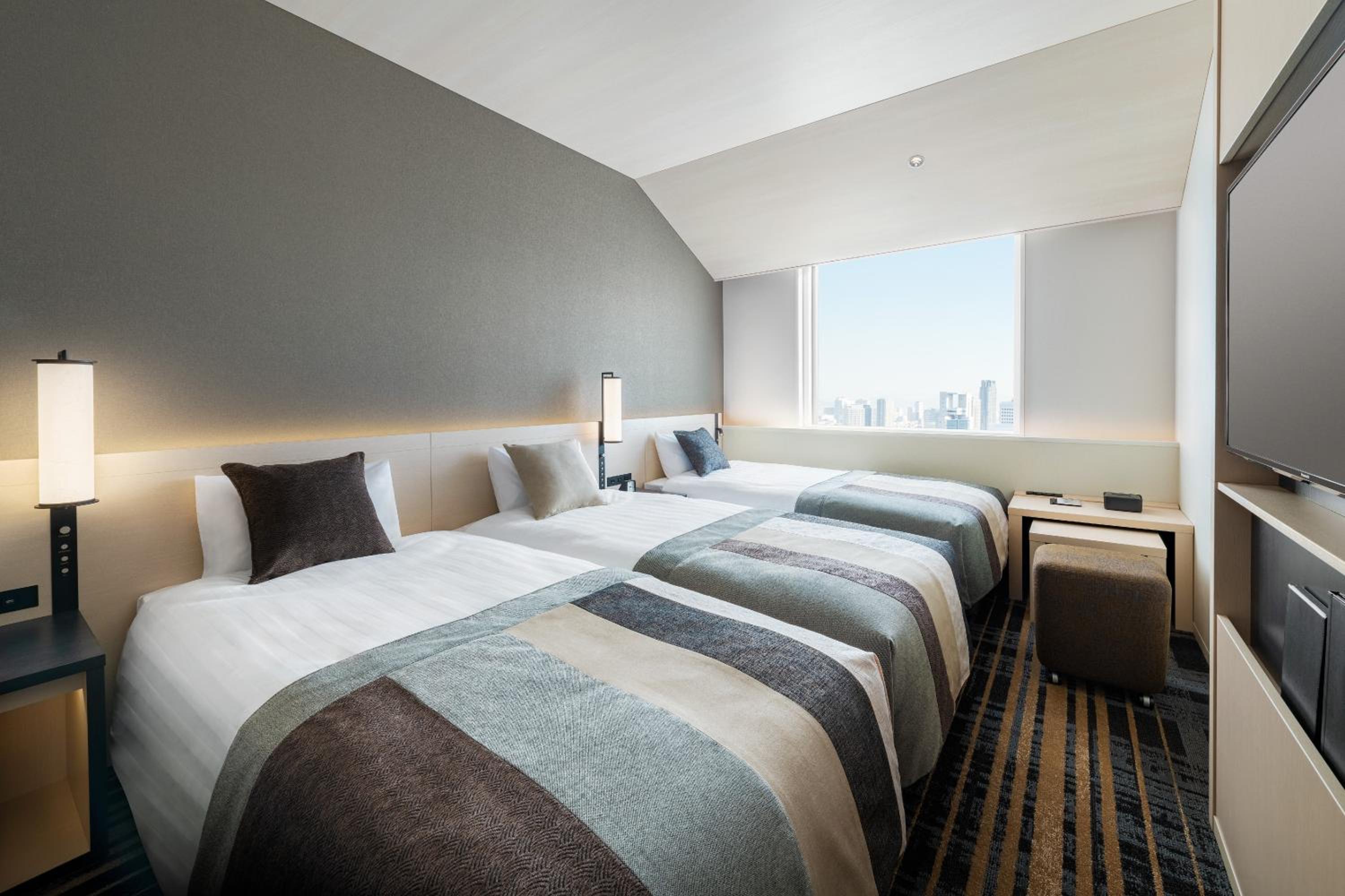 Standard Triple Room (12th-23rd Floor) - Non-Smoking - Photo 1