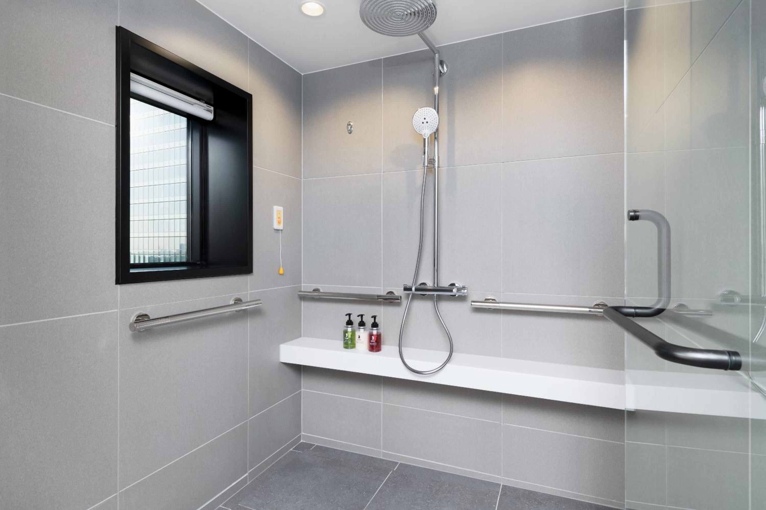 Universal Triple Room - Non-Smoking - Photo 5