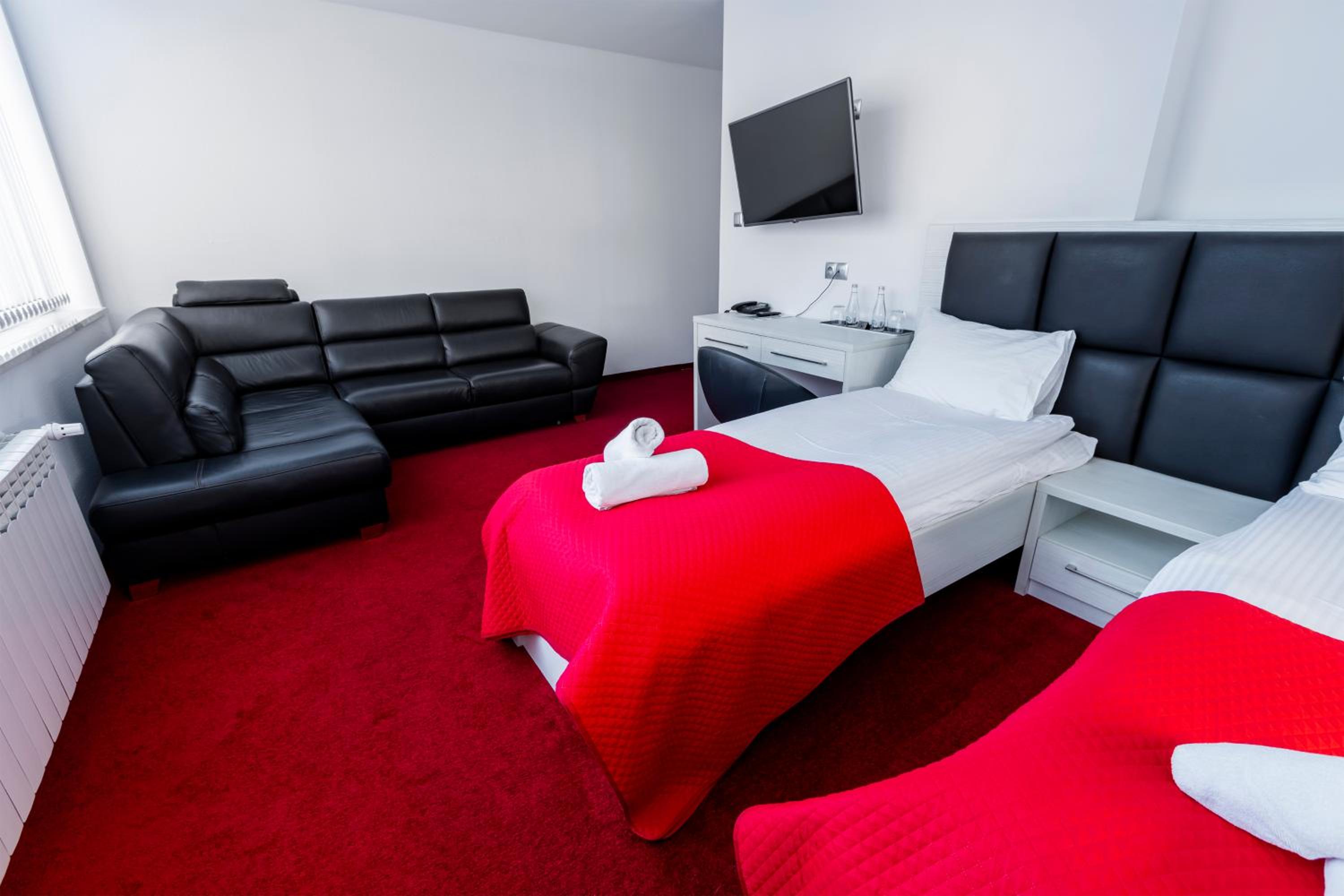 Large Double Room photo 2