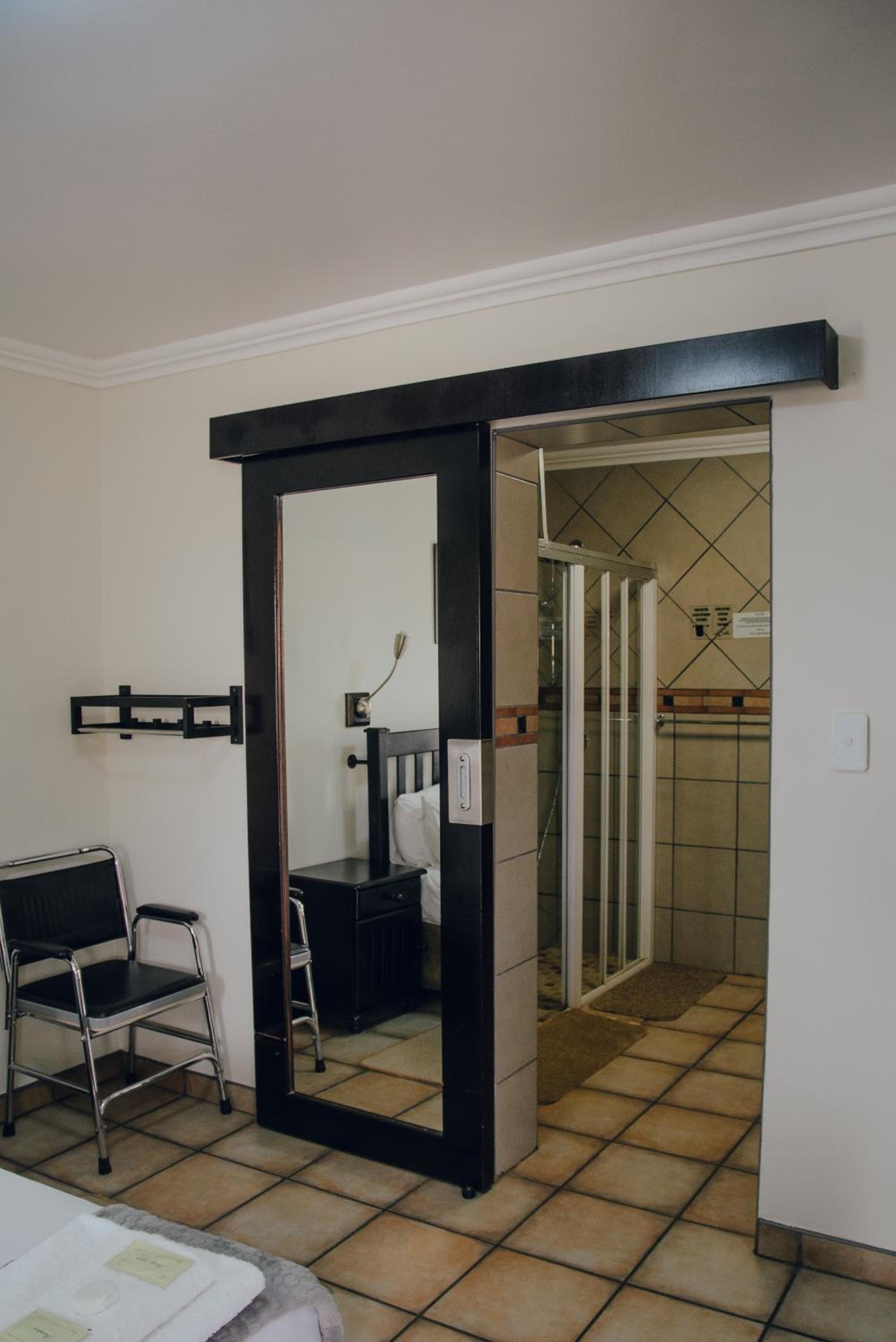 Double Room - Disability Access photo 1