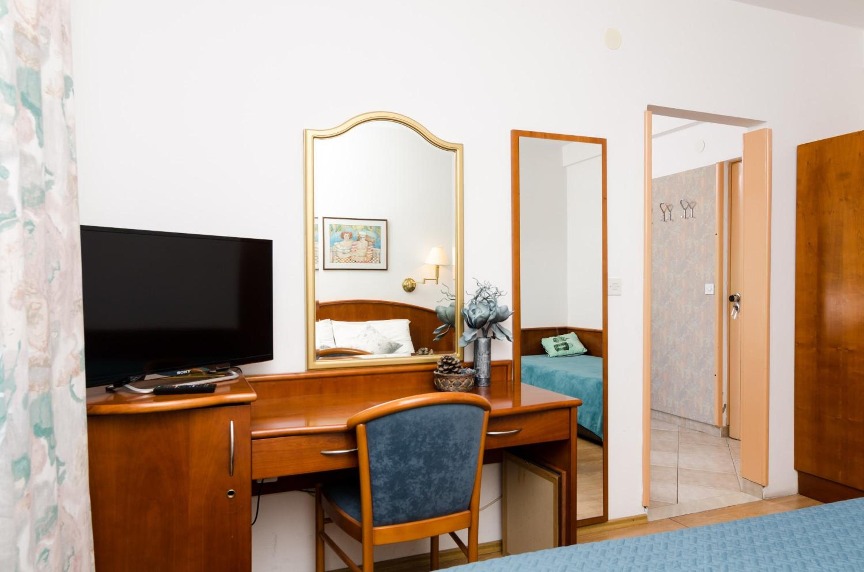 One-Bedroom Apartment with Balcony and Sea View