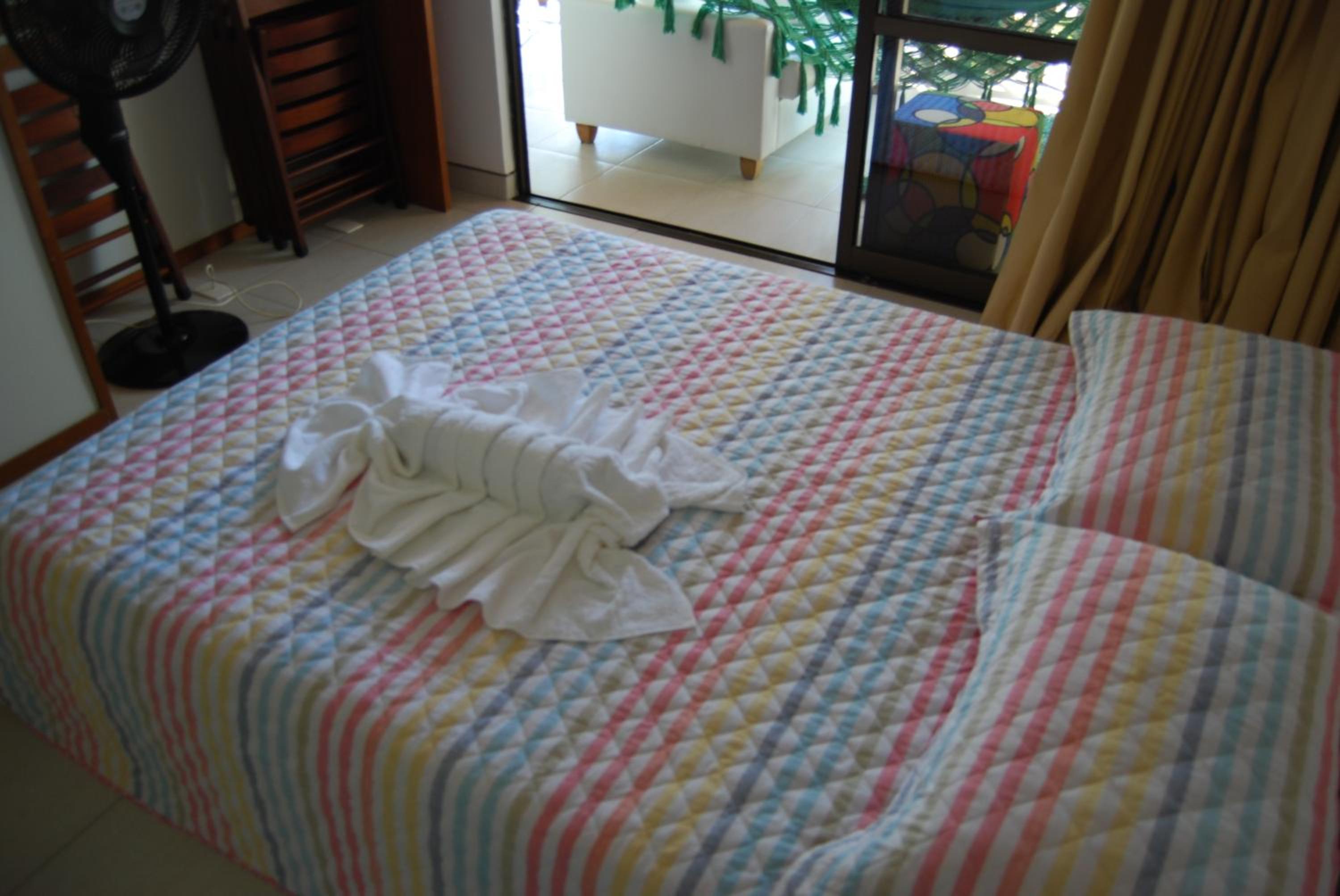 Two-Bedroom Apartment with Pool View - Vila Marlin  - Photo 33