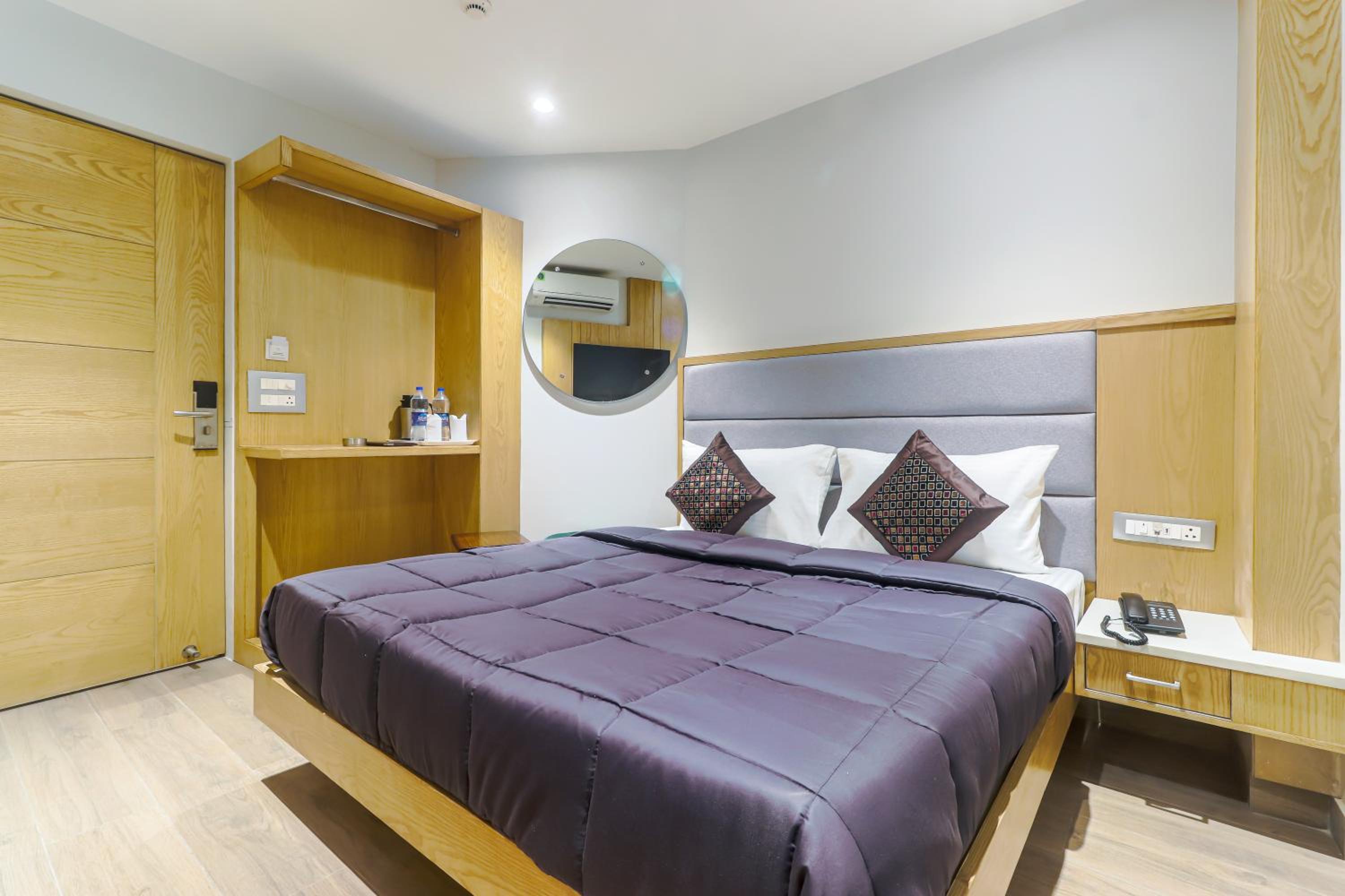 Standard Double Room - Photo 6