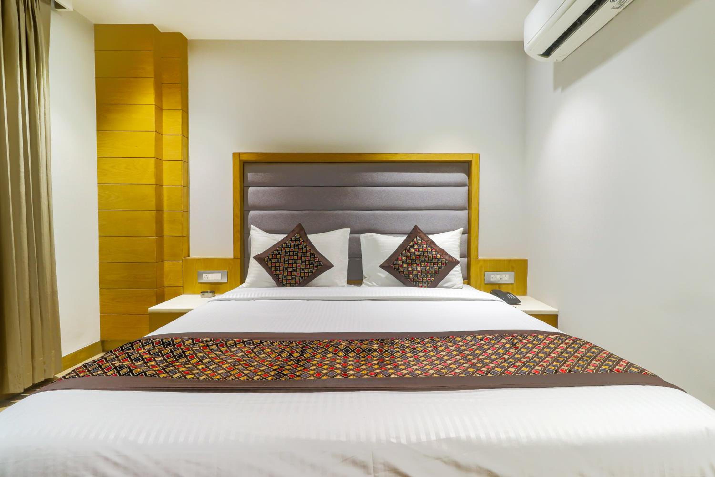 Standard Double Room - Photo 5