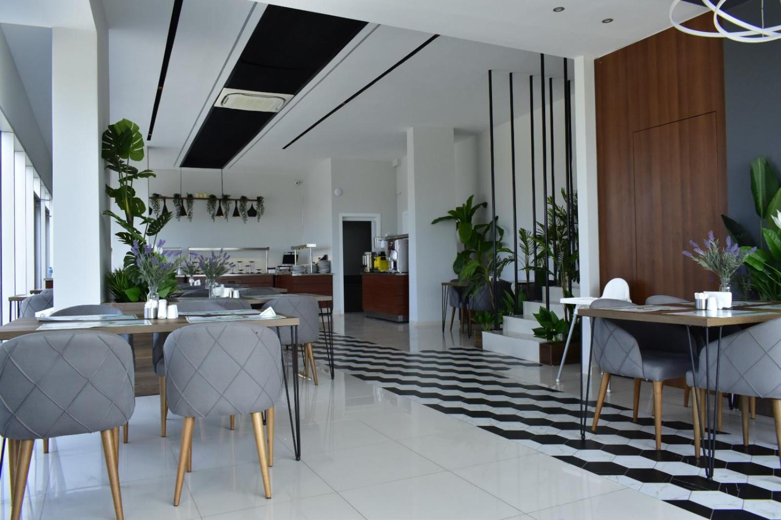 Standard Double Room - Photo 2
