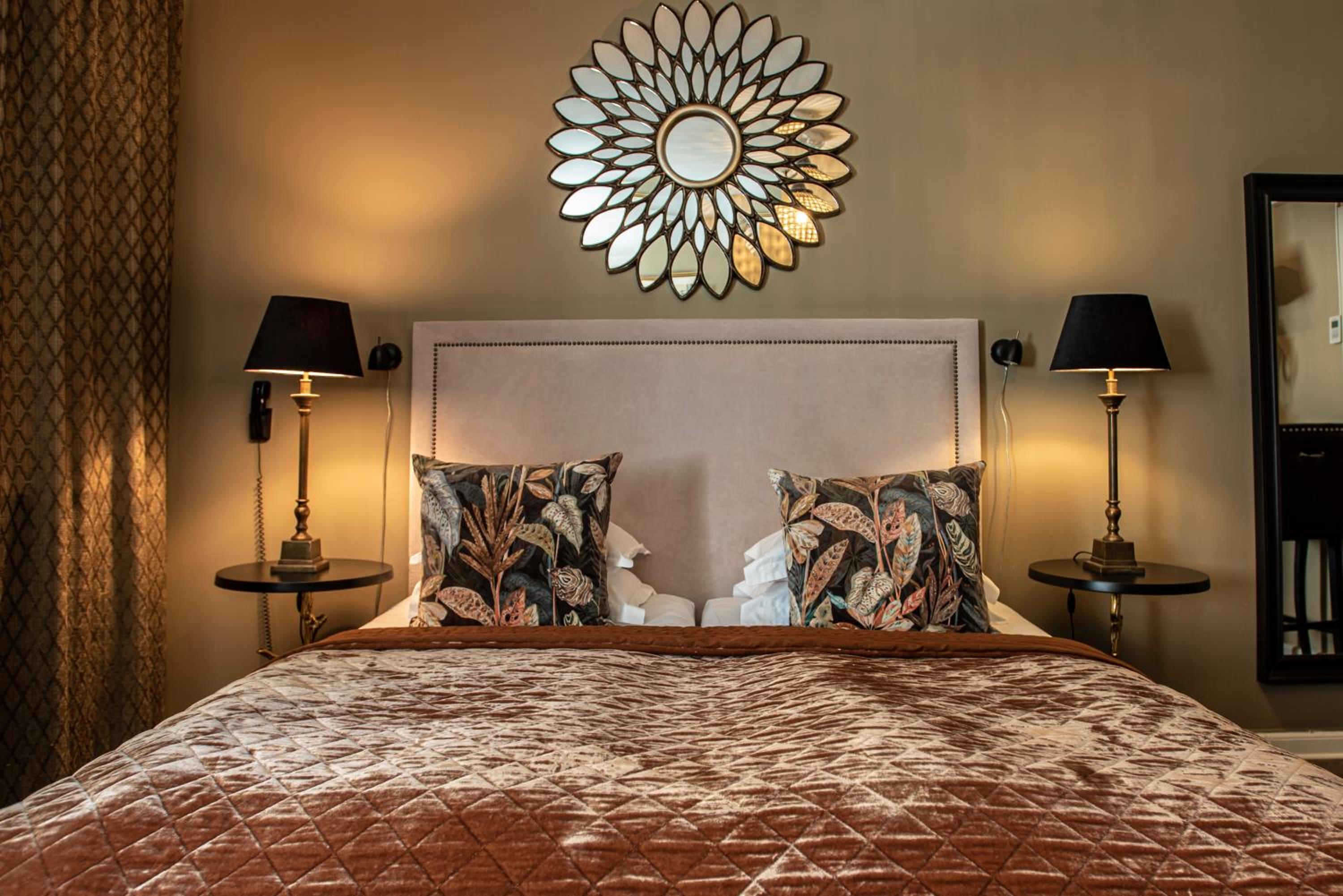 Twin Room - Photo 17