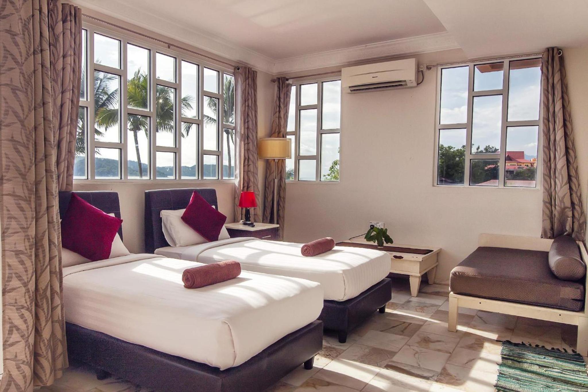 Apartment with Sea View photo 2