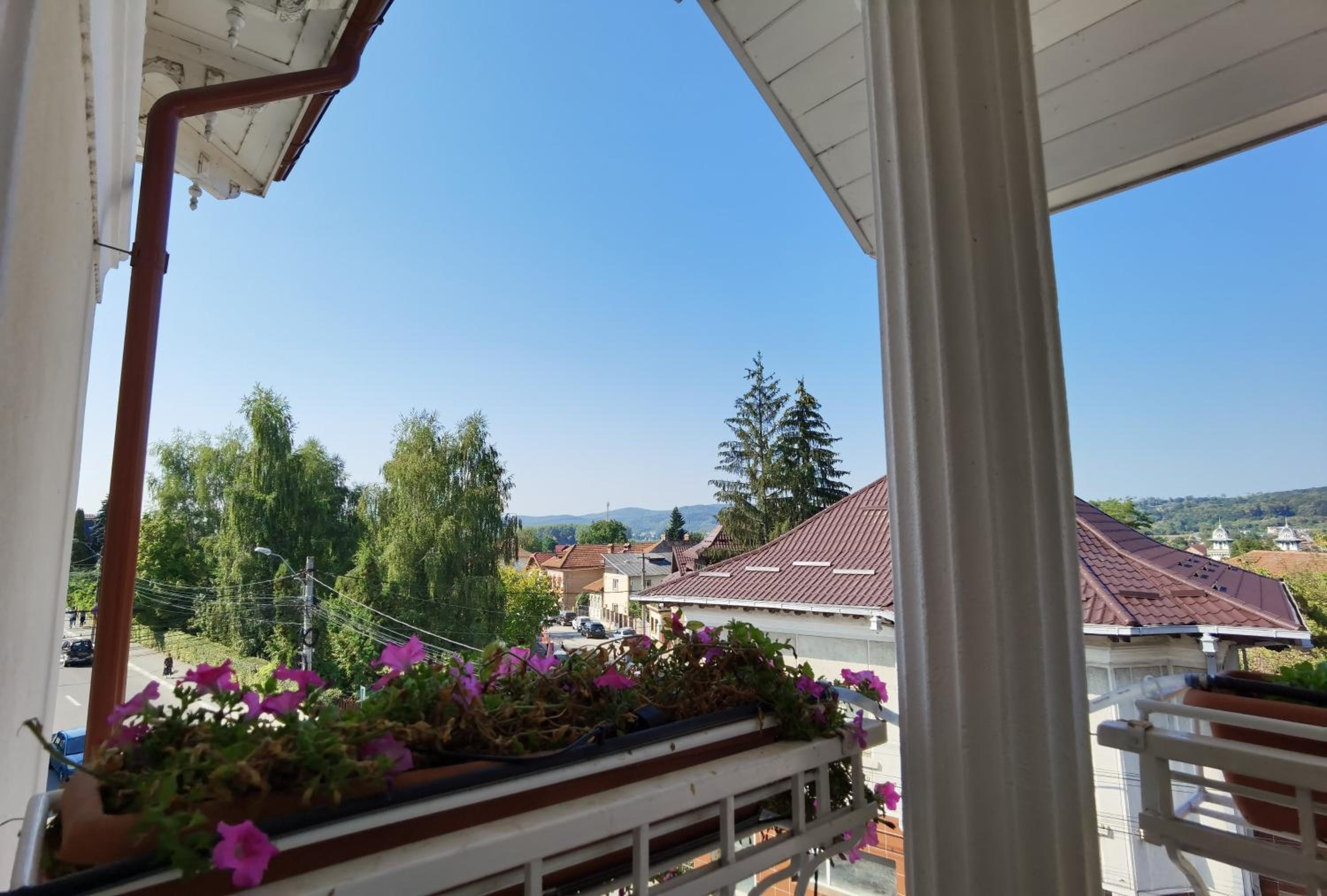 Villa photo 1