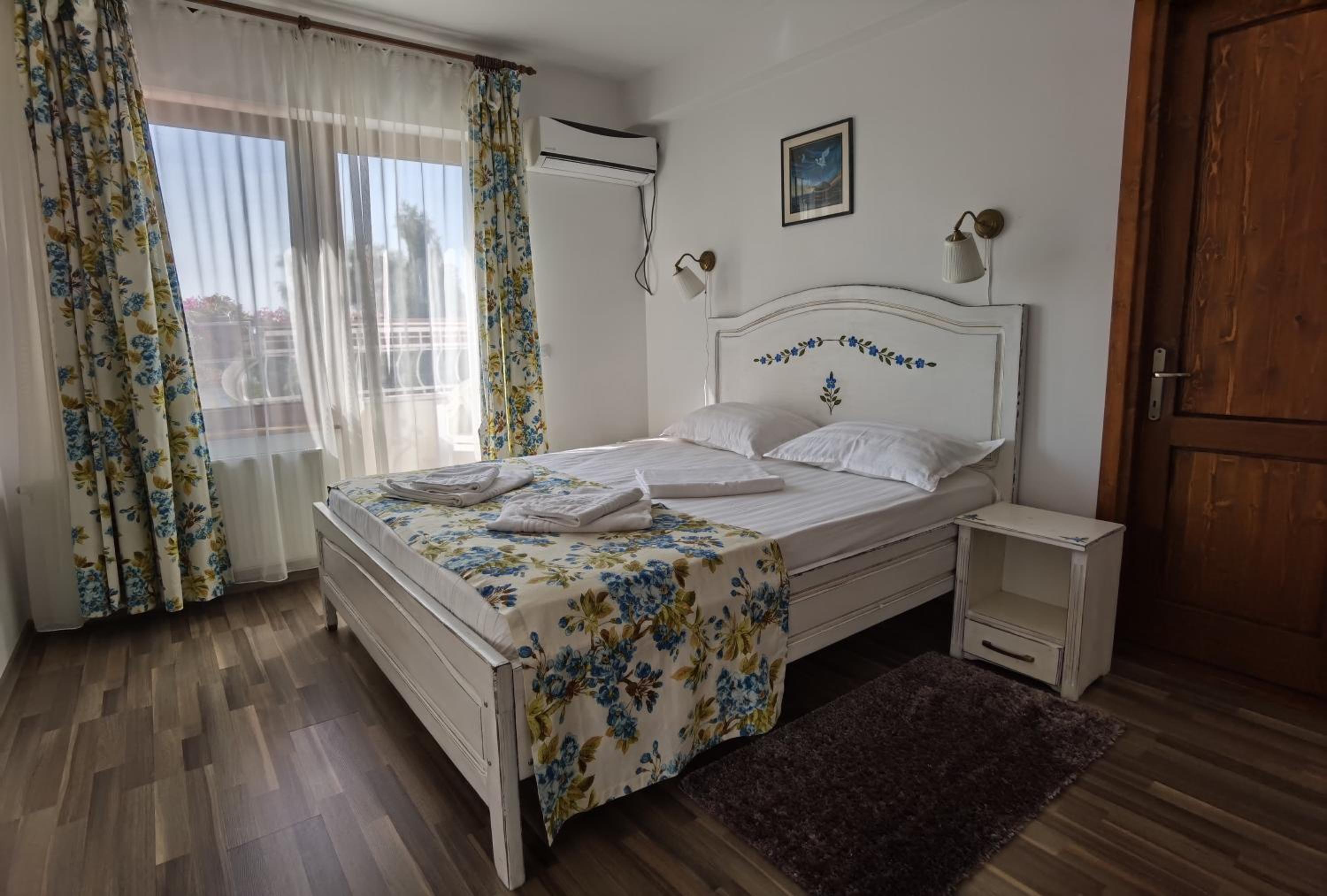 Suite with Balcony photo 2