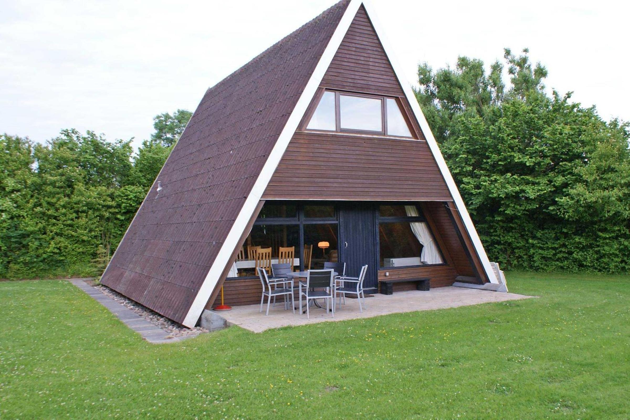 Two-Bedroom House photo 2
