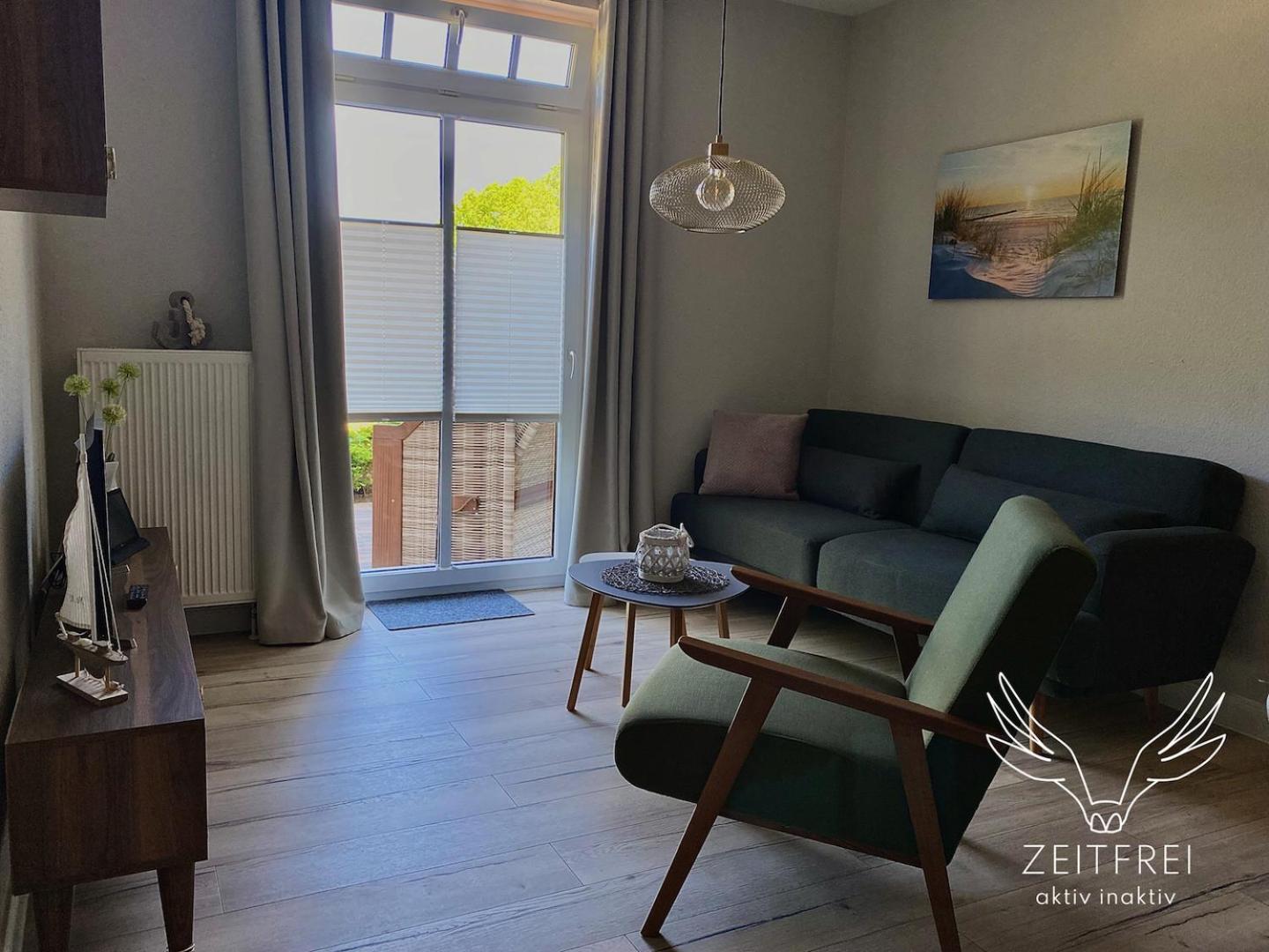 Apartment with Terrace photo 2