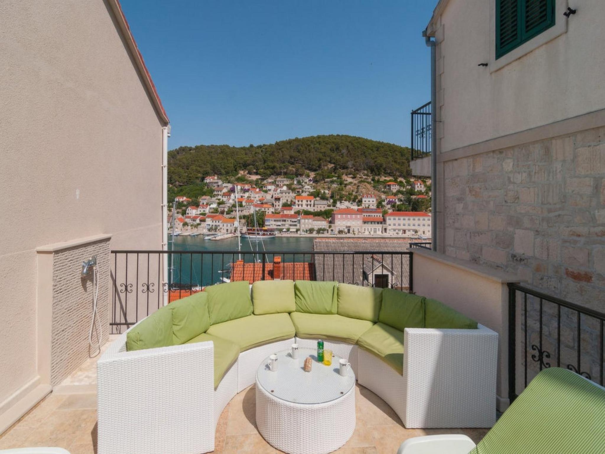 Villa with Swimming Pool photo 3