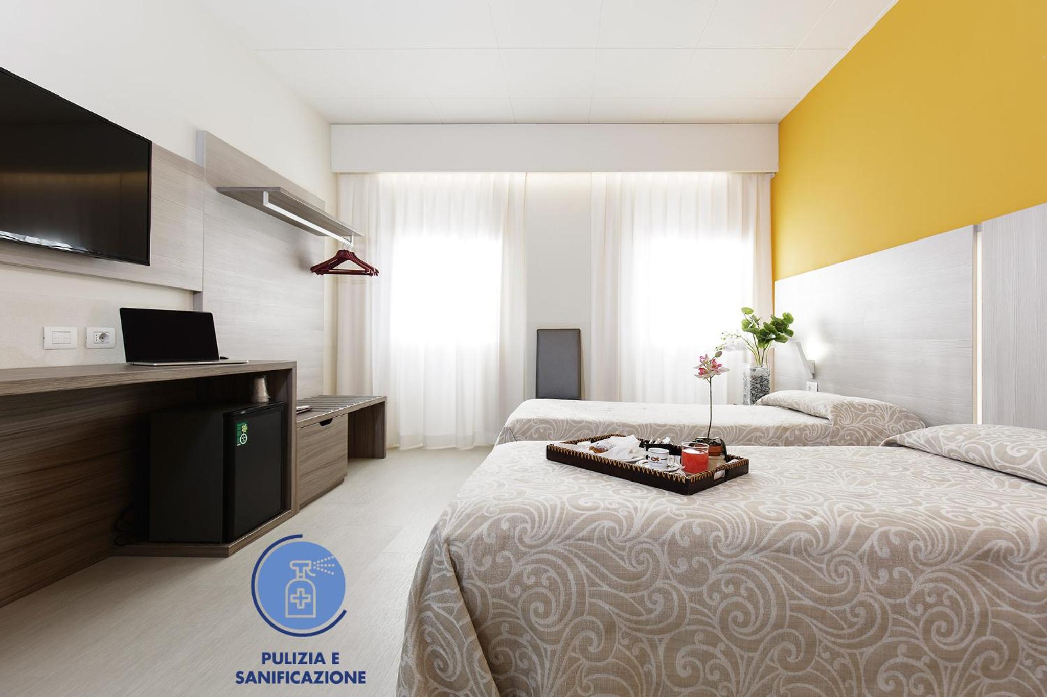 Large Double or Twin Room - Photo 21