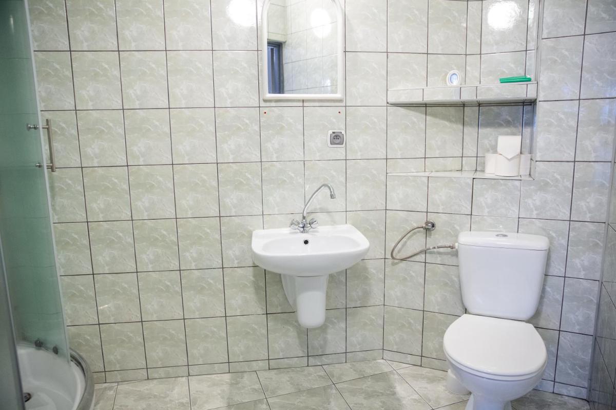 Quadruple Room with Bathroom photo 3