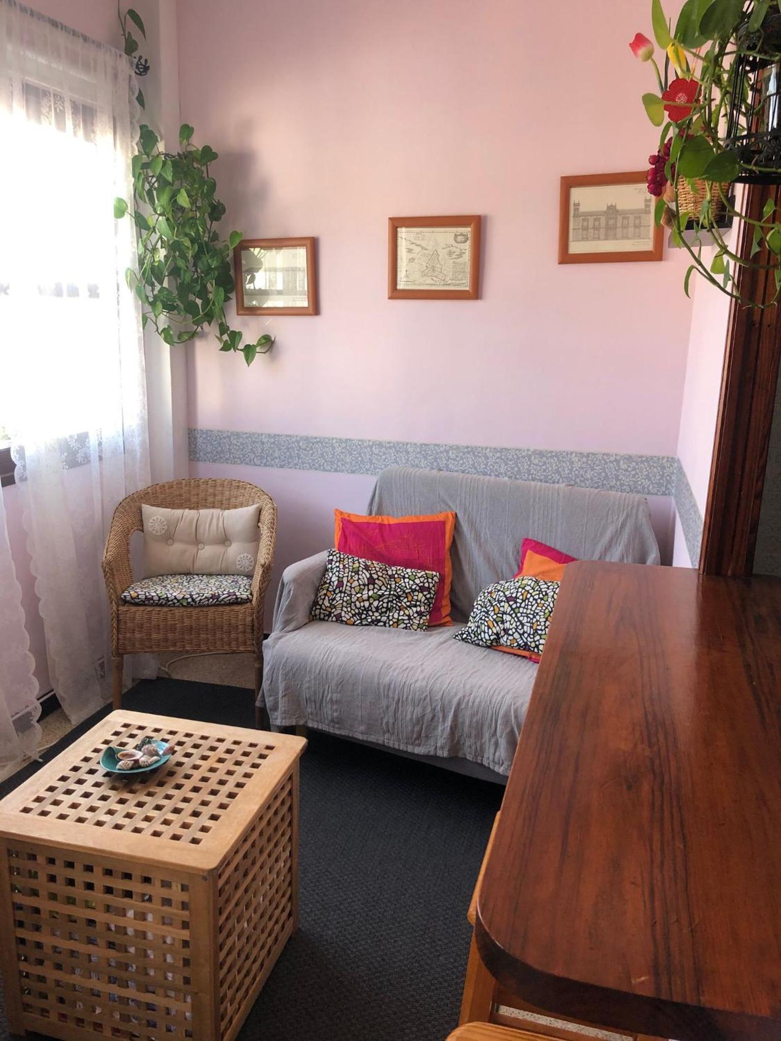 One-Bedroom House - Photo 23