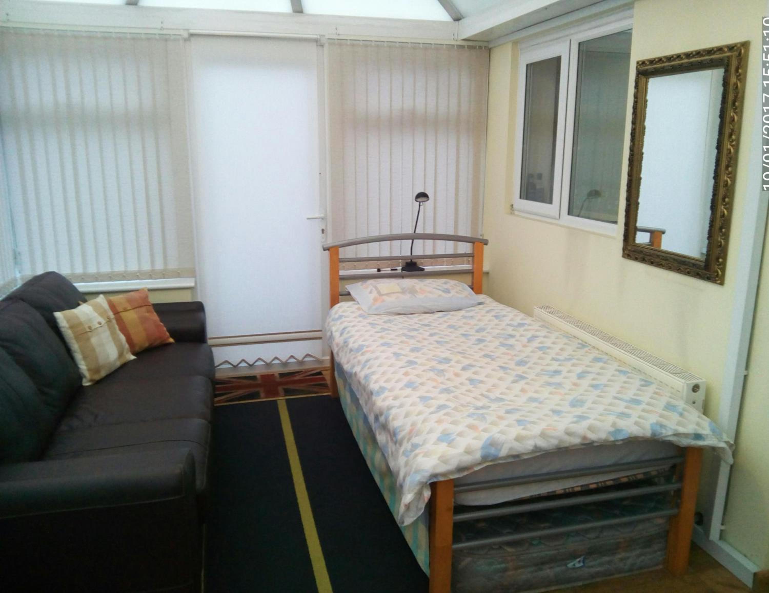 Large Twin Room photo 2