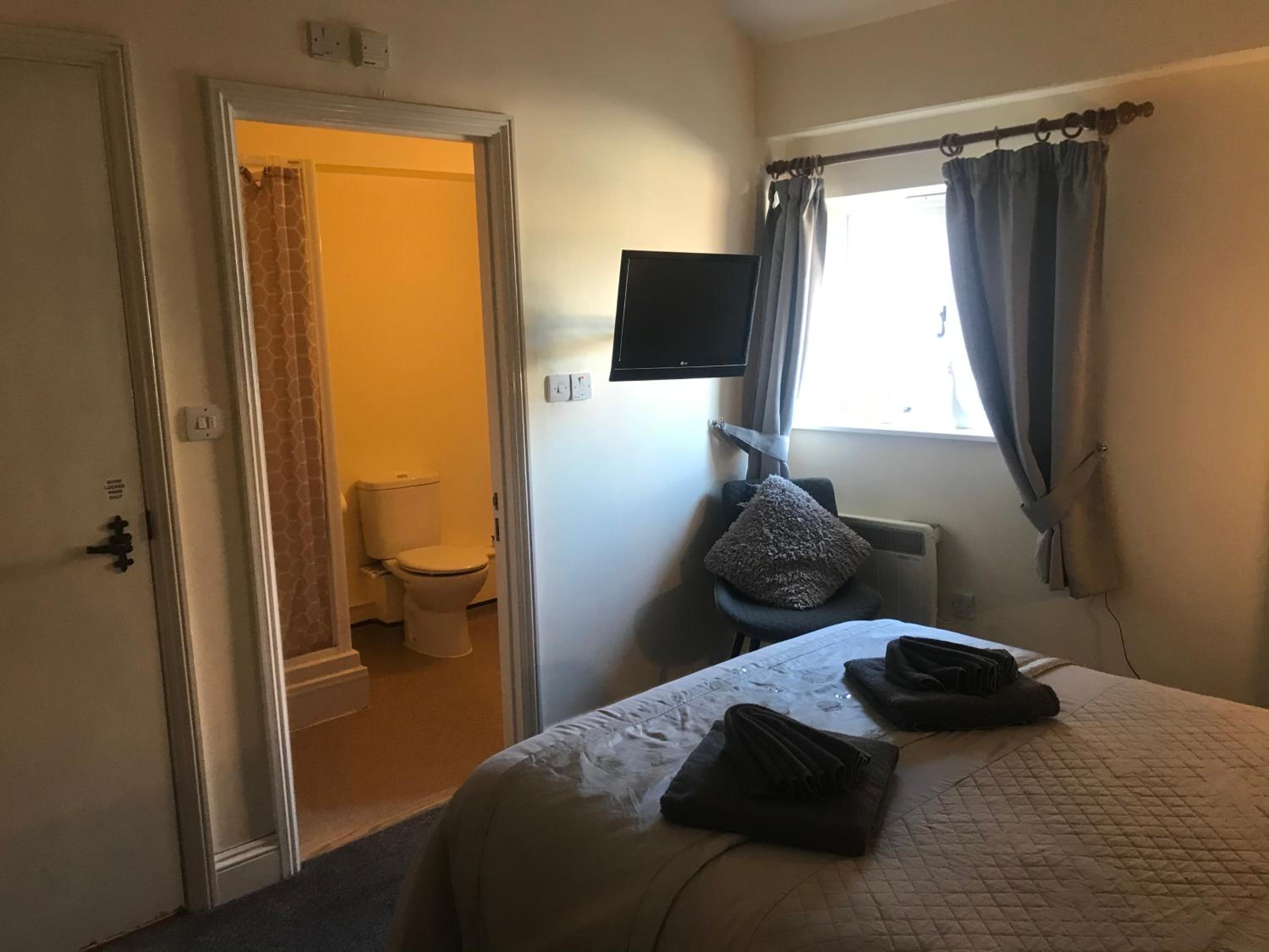 Double Room - Photo 2