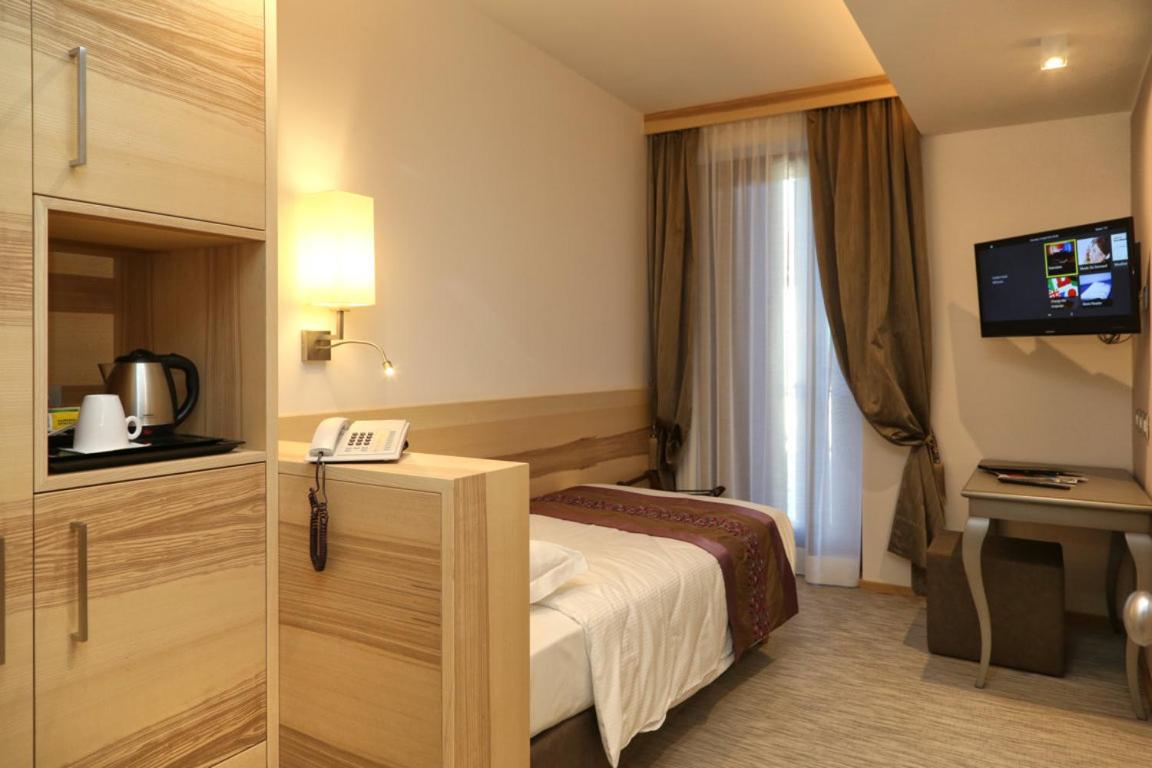 Single Room with Terrace photo 3