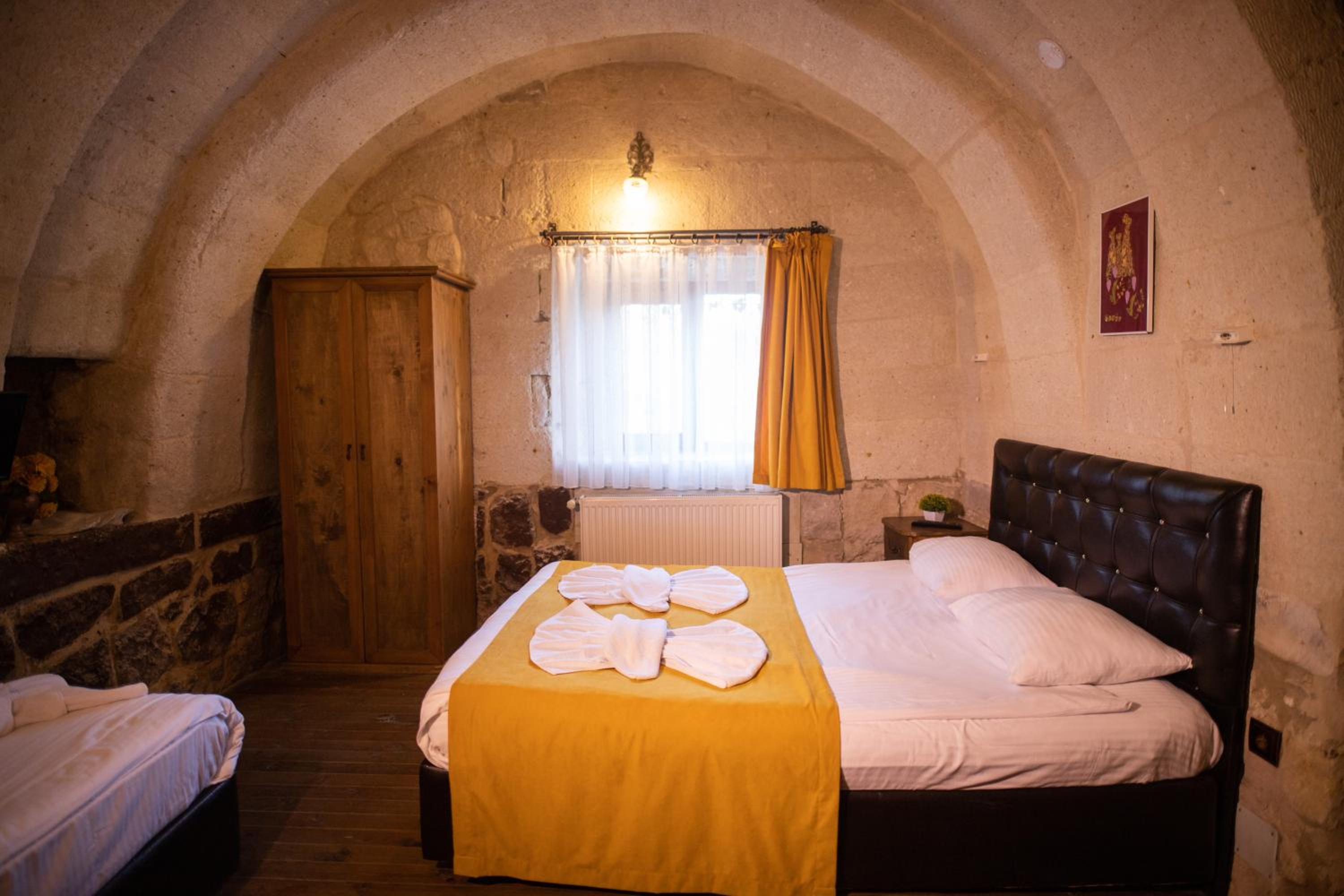 Deluxe Room - Photo 1