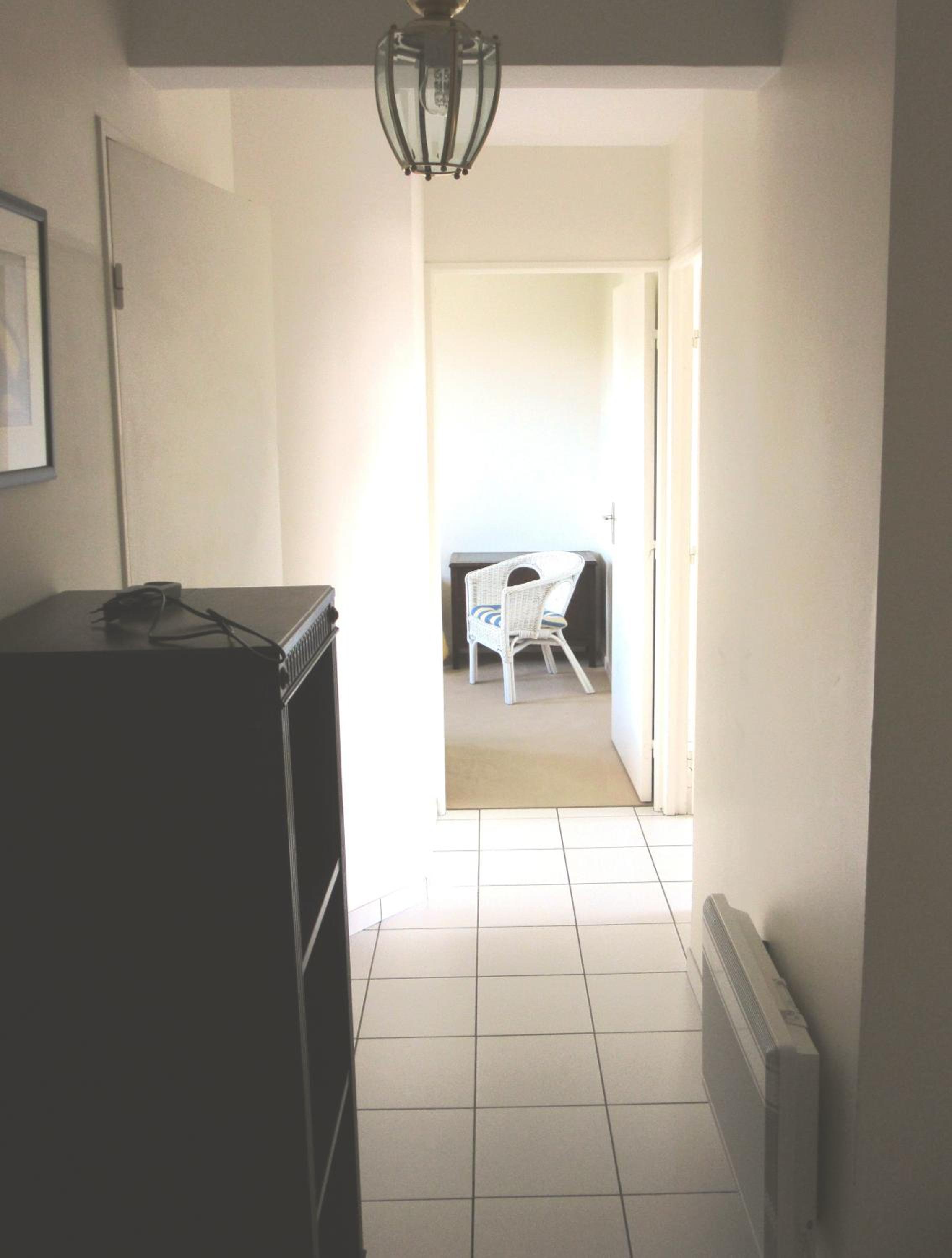 Three-Bedroom Apartment - Photo 24
