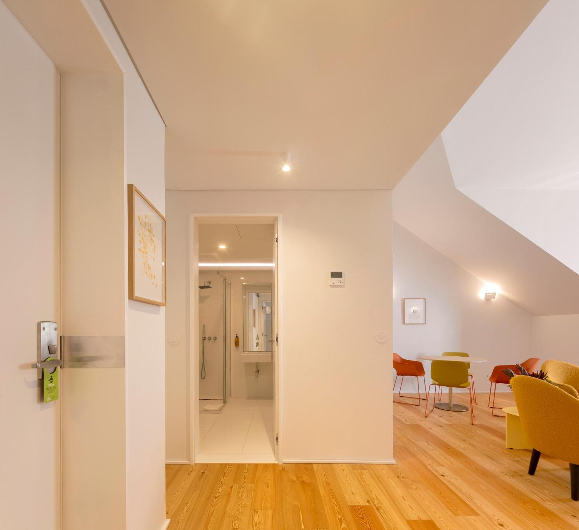 One-Bedroom Apartment photo 2