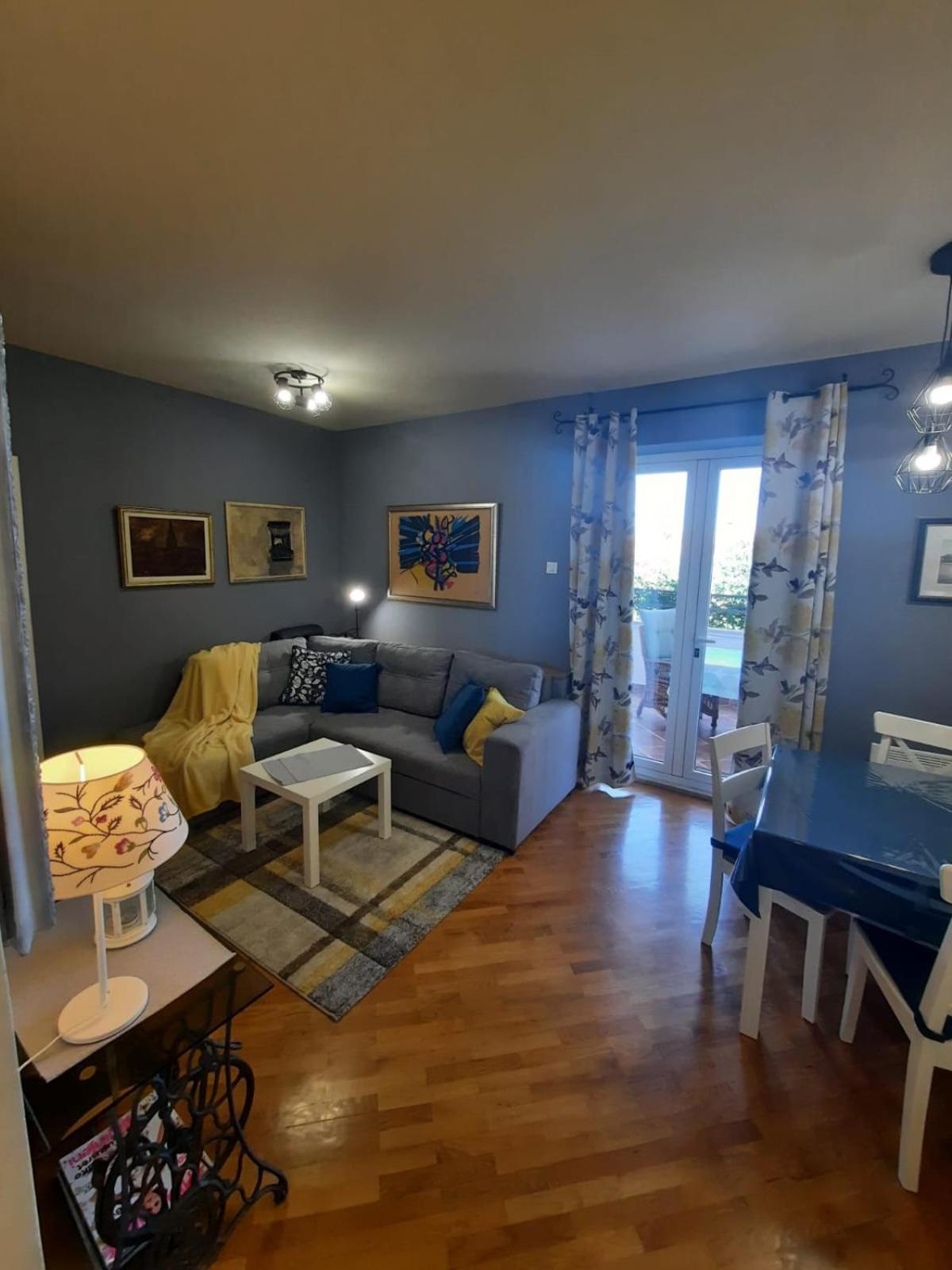 Apartment with Balcony