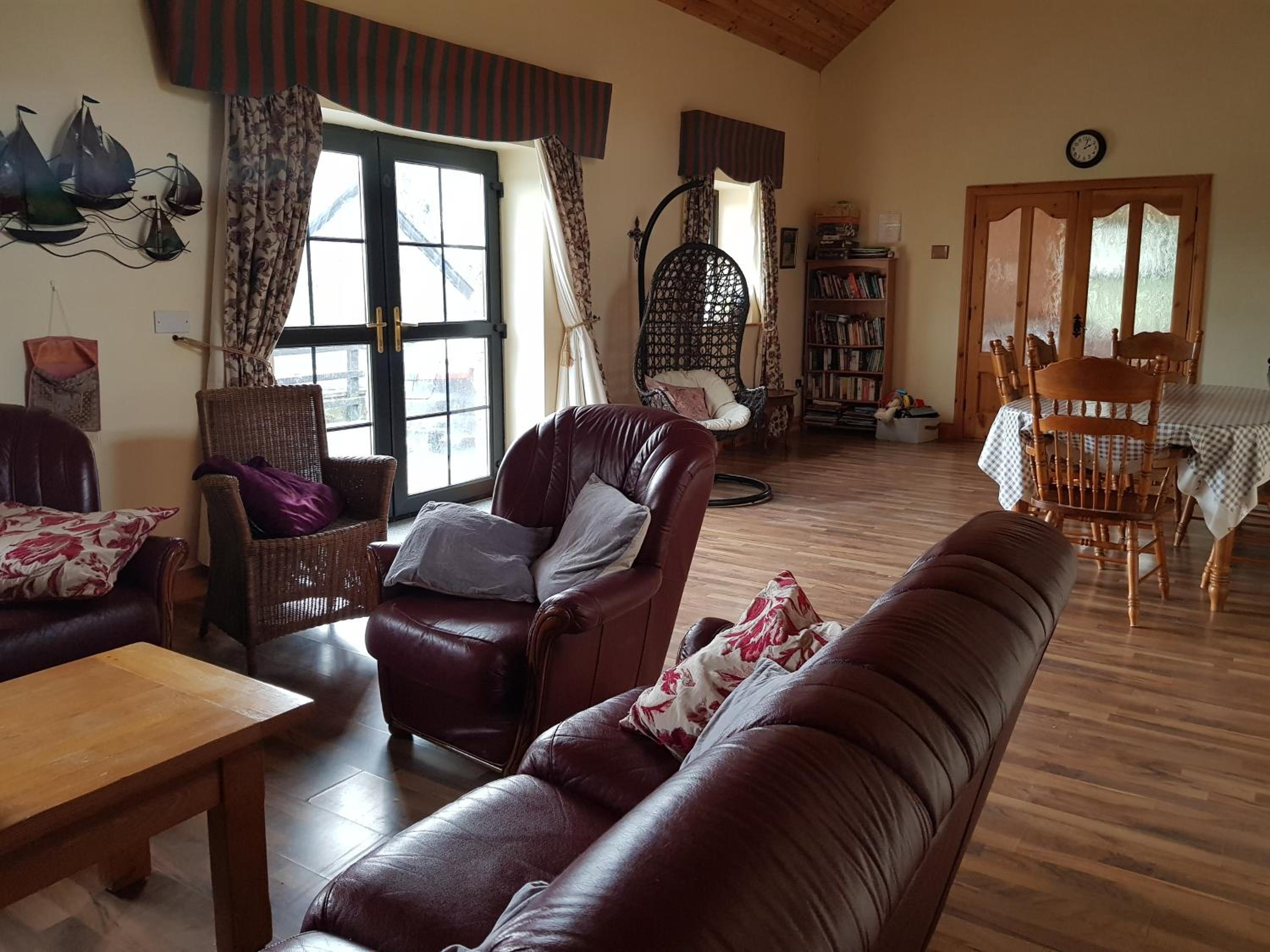 Four-Bedroom House photo 1