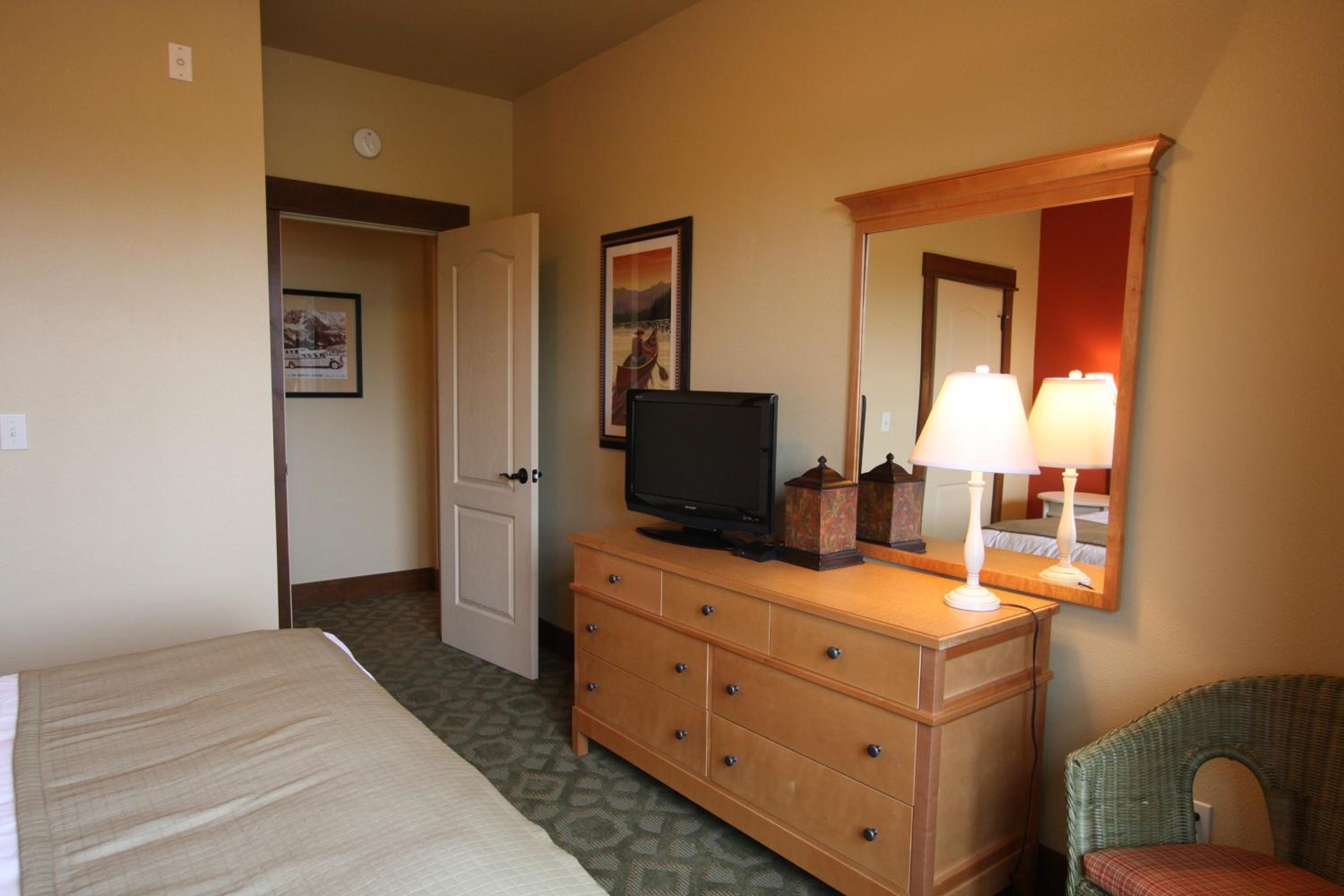 One-Bedroom Suite - Non-Smoking - Photo 3