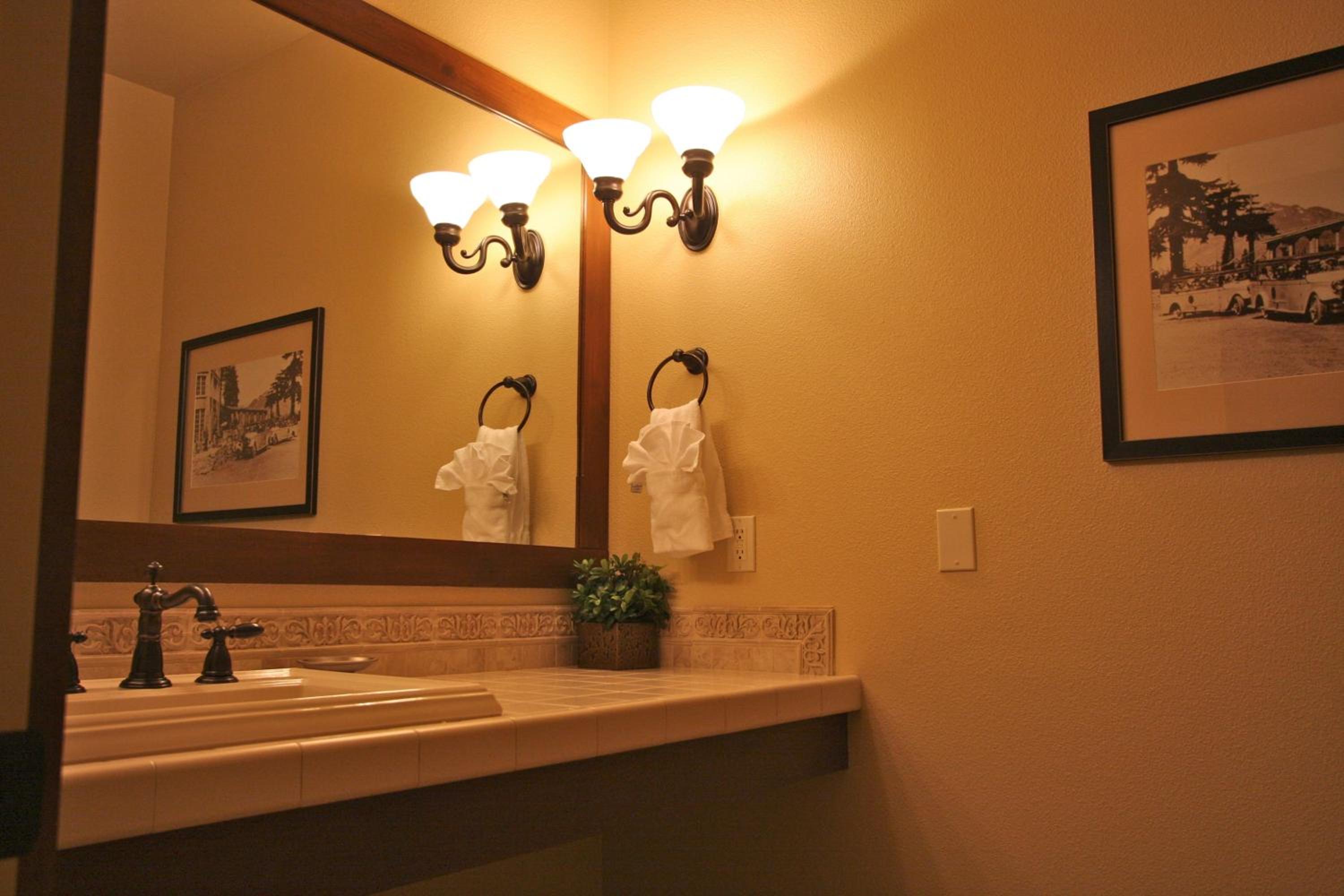 One-Bedroom Suite - Non-Smoking - Photo 5