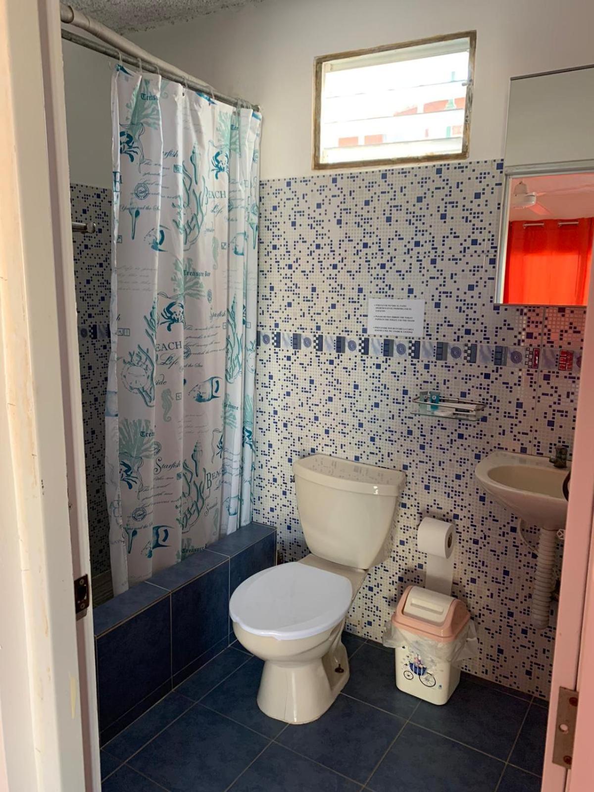 Quadruple Room with Private Bathroom photo 2