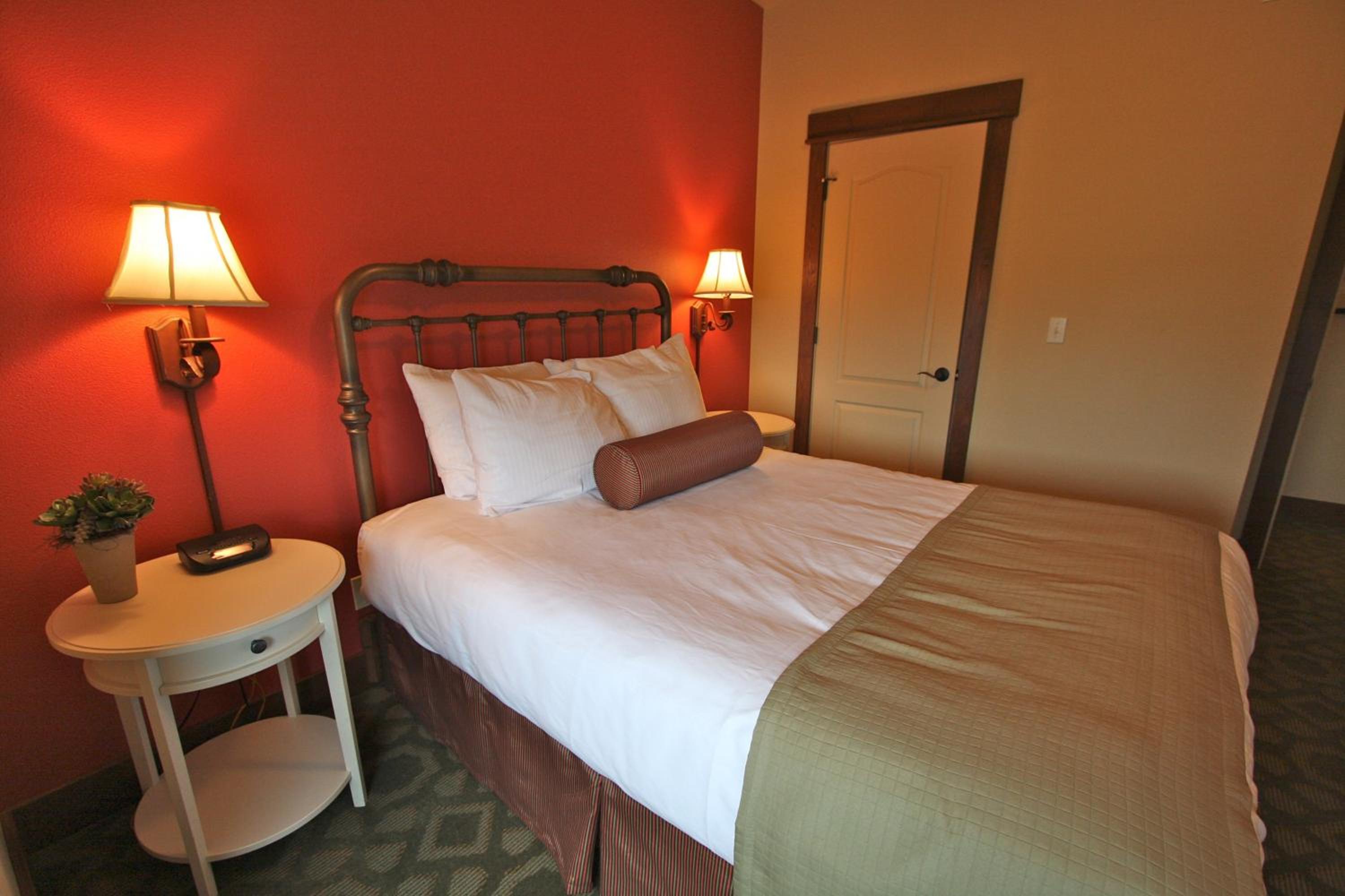 One-Bedroom Suite - Non-Smoking - Photo 4