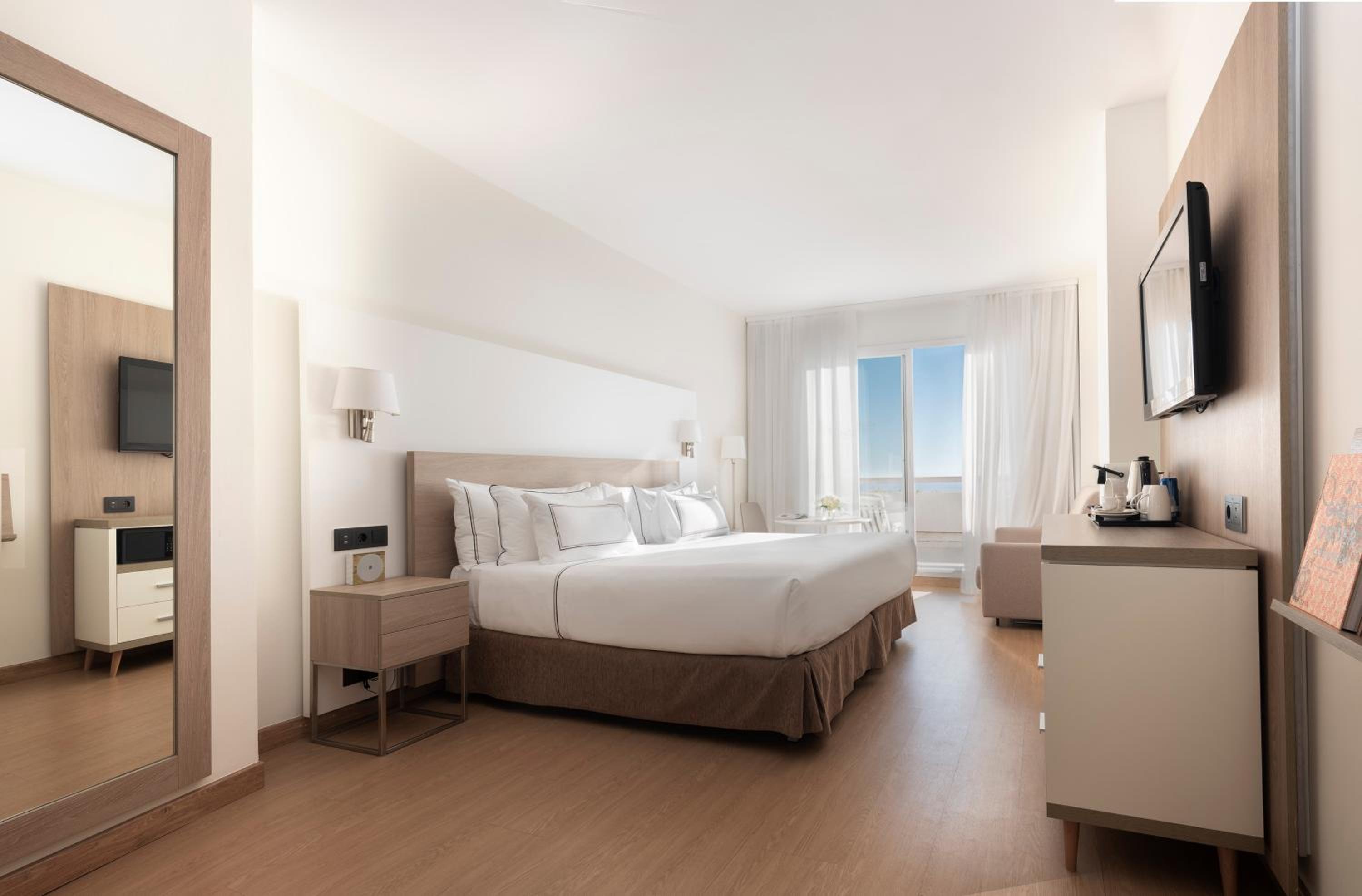 Junior Suite - Photo 1