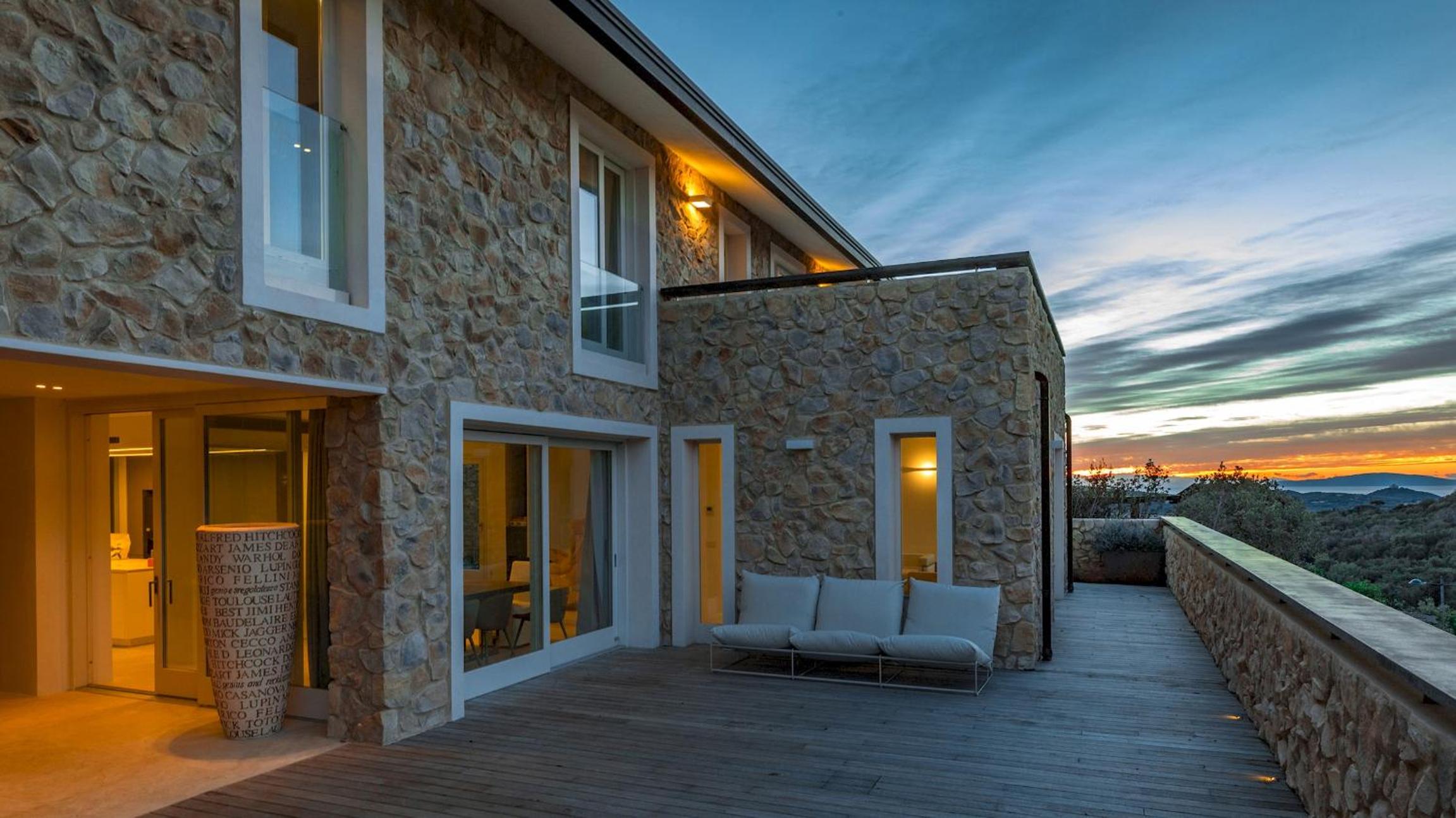 Four-Bedroom Villa photo 1