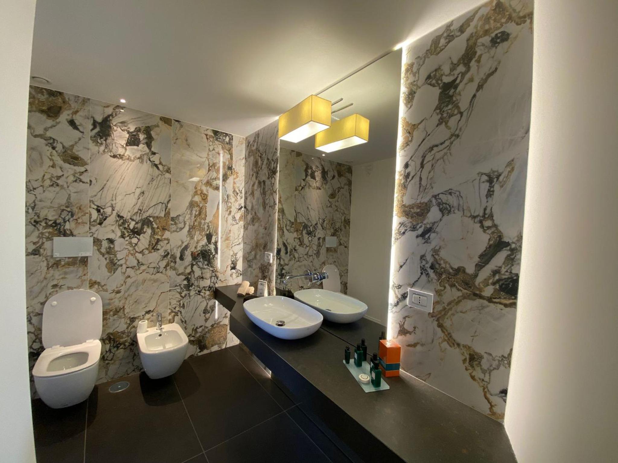 Suite with Balcony photo 2