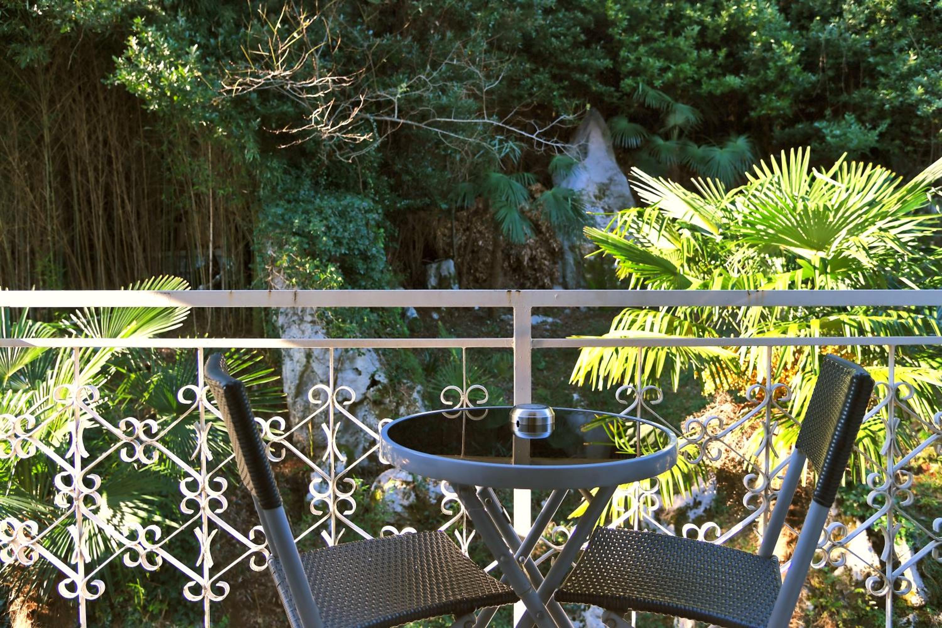 Single Room with Balcony photo 2