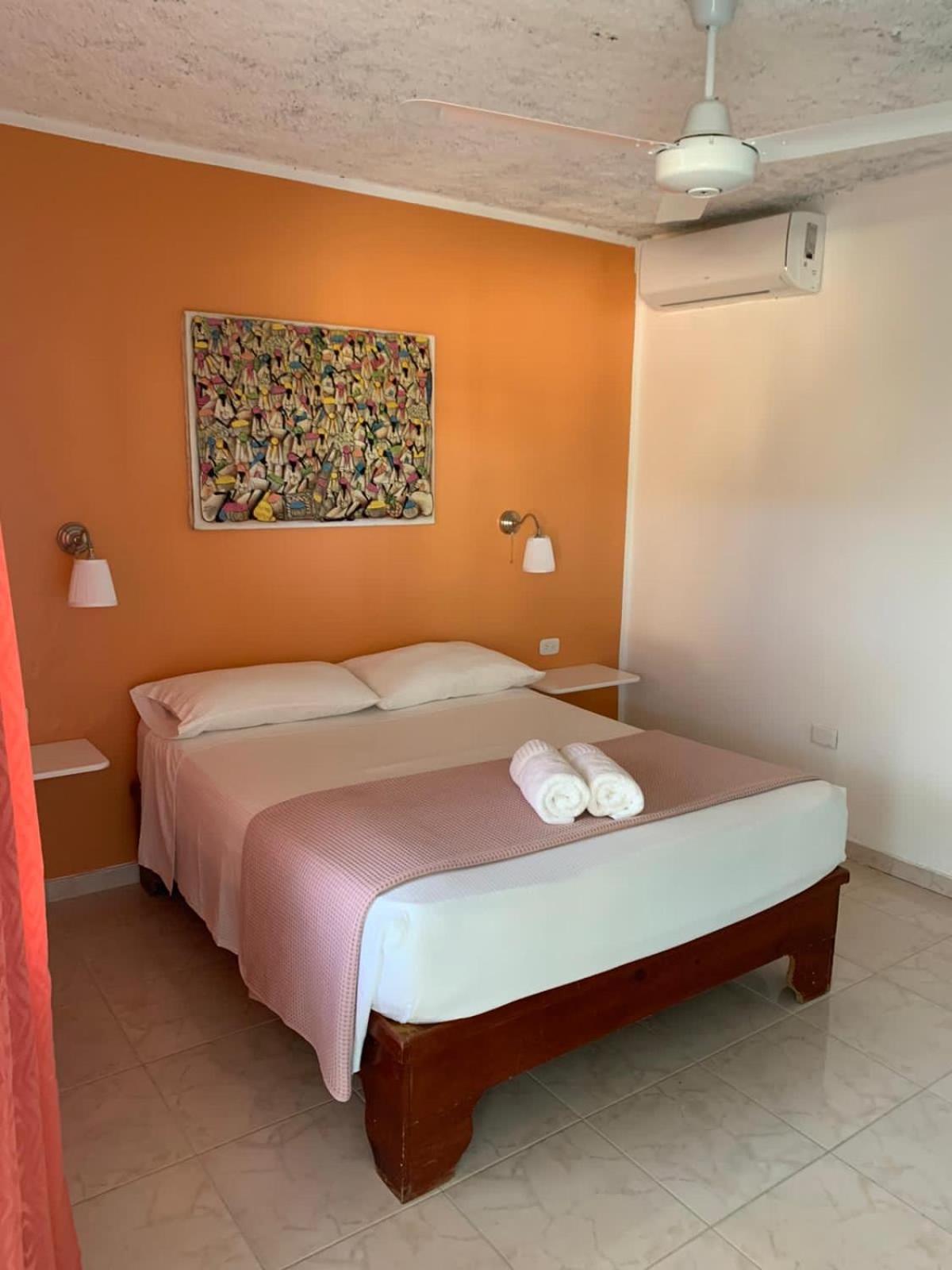 Double Room with Private Bathroom photo 1