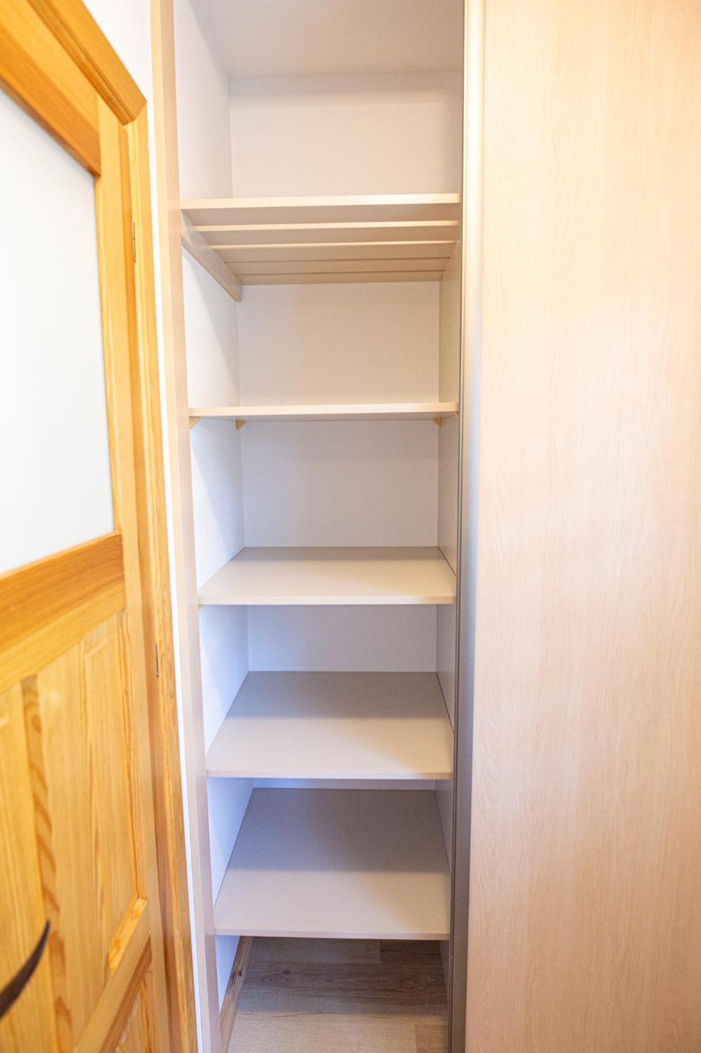 One-Bedroom House - Photo 18