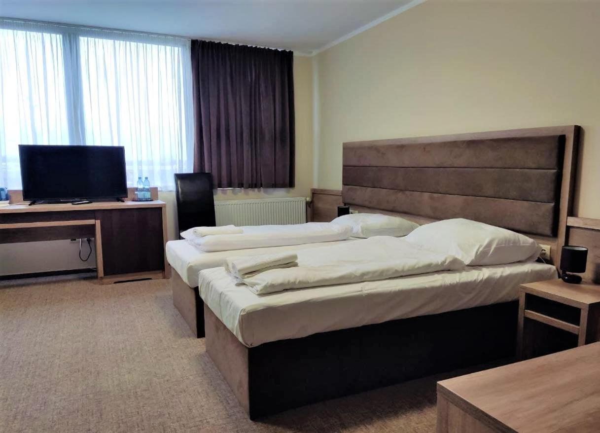 Deluxe Twin Room - Photo 5
