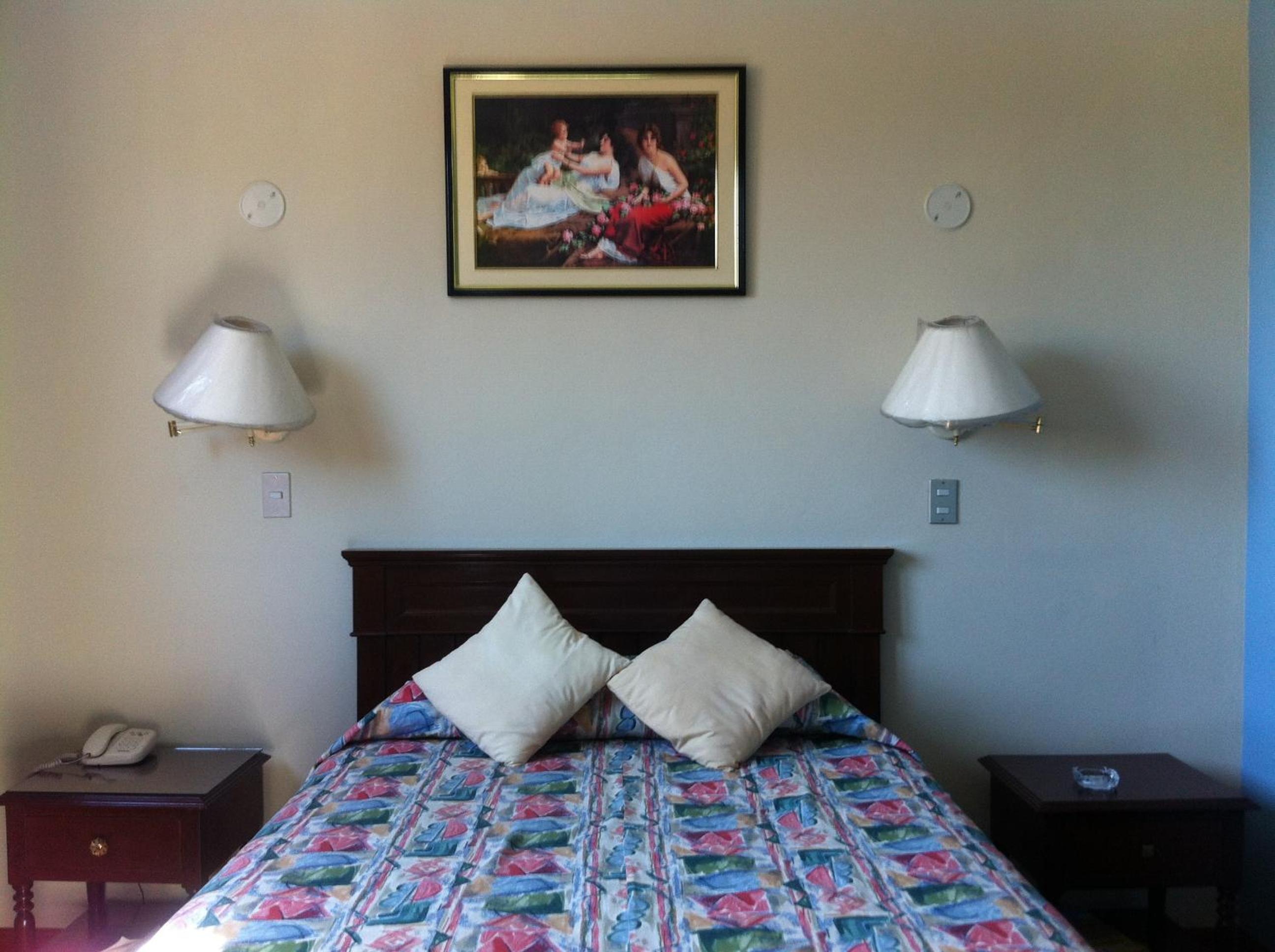 Single Room photo 3